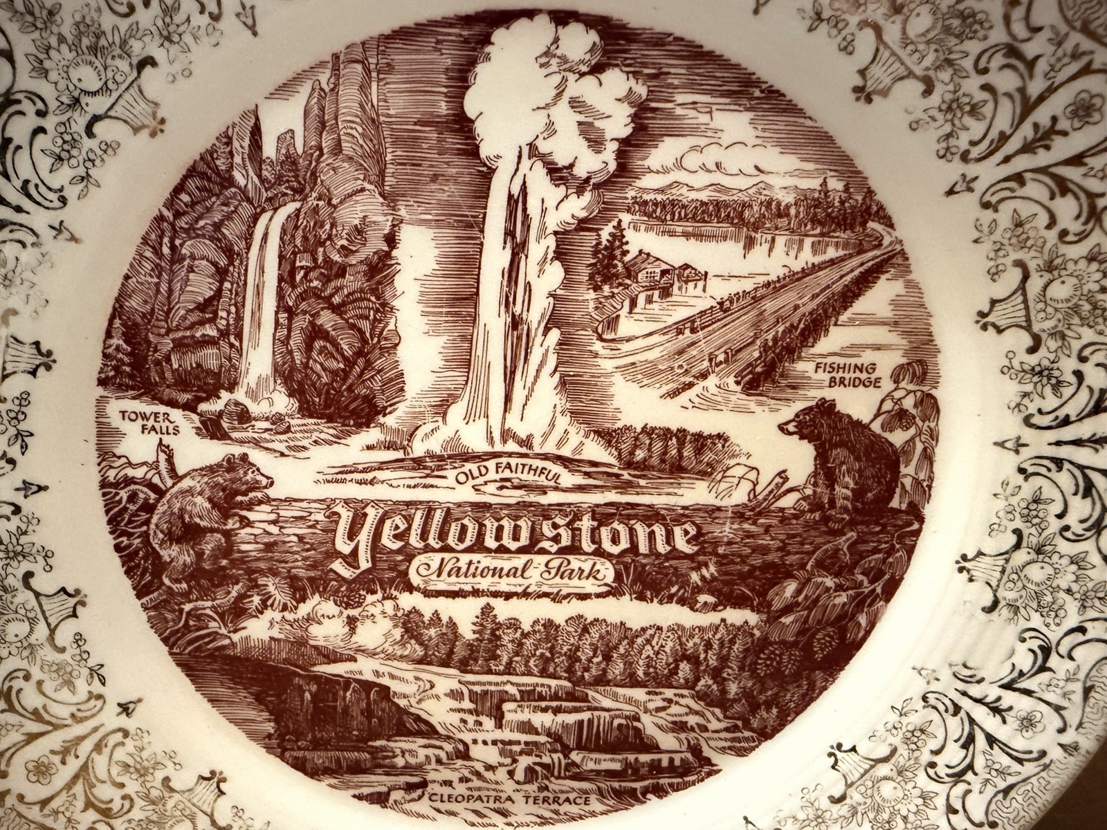 Yellowstone Collectible Decorative Plate, Yellowstone National Park