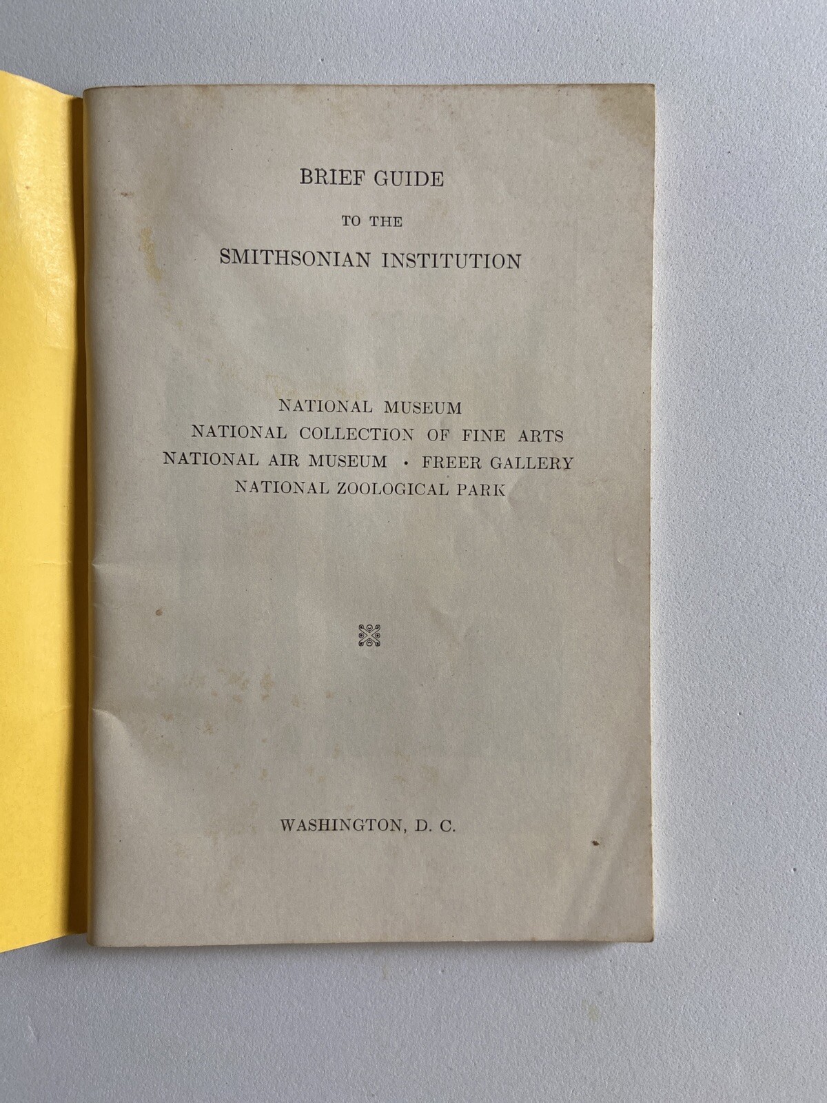 1961 SMITHSONIAN INSTITUTION GUIDE 87 pg maps national air museum Freer GALLERY