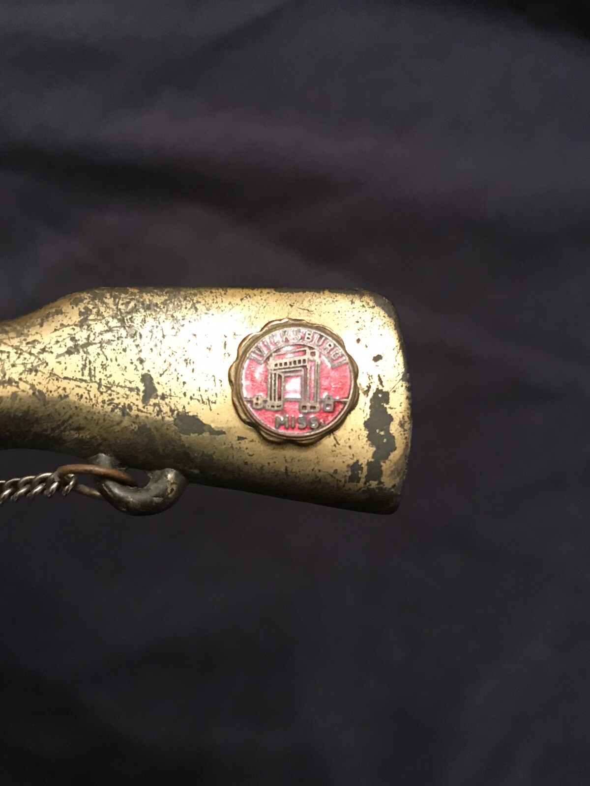 SCARCE VINTAGE ADVERTISING VICKSBURG MISS. PAPERWEIGHT SOUVENIR CIVIL WAR RIFLE