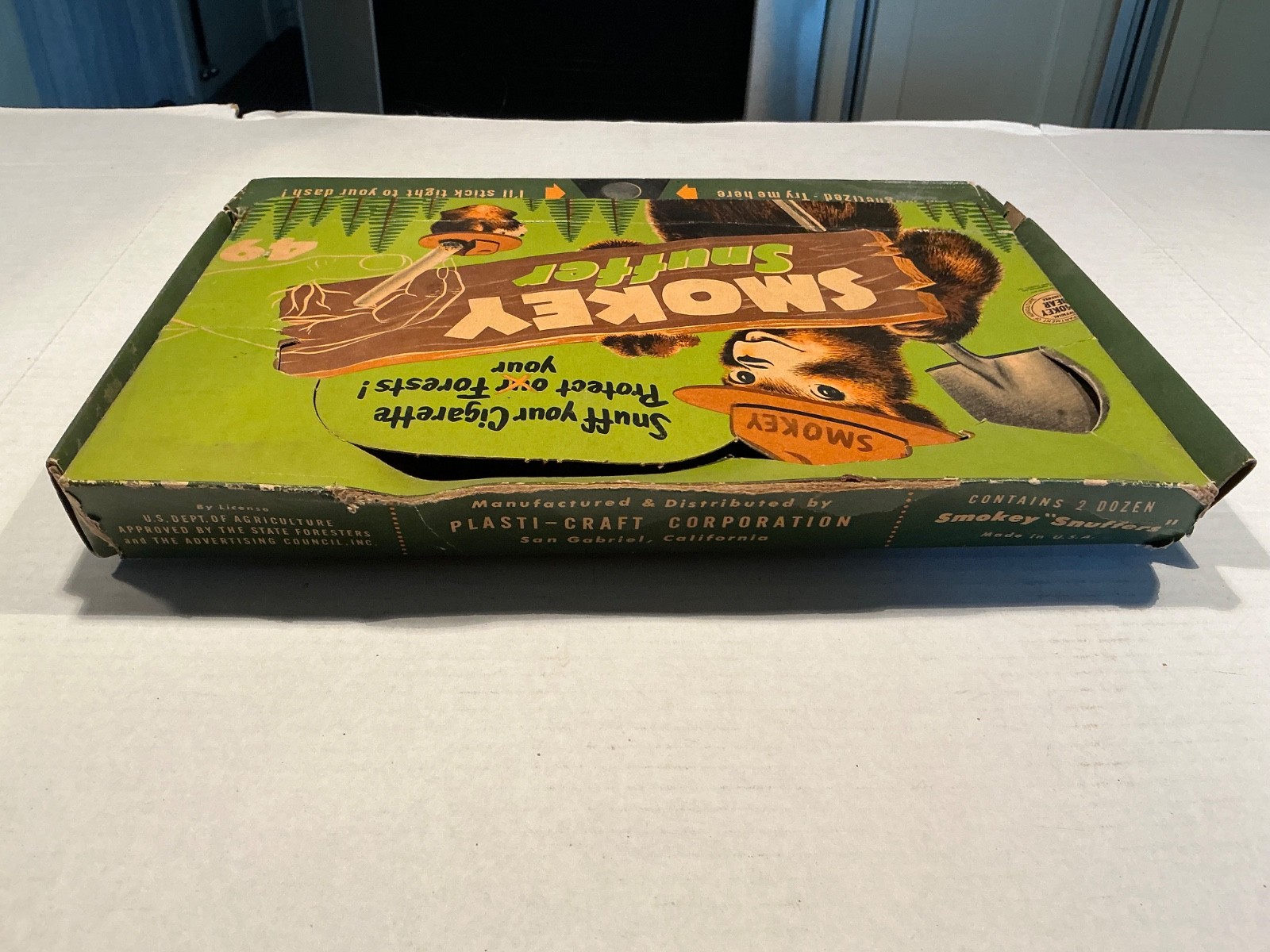 Vintage Smokey The Bear Snuffer Counter Display Box/14 Mint Snuffers/Rare 1950’s