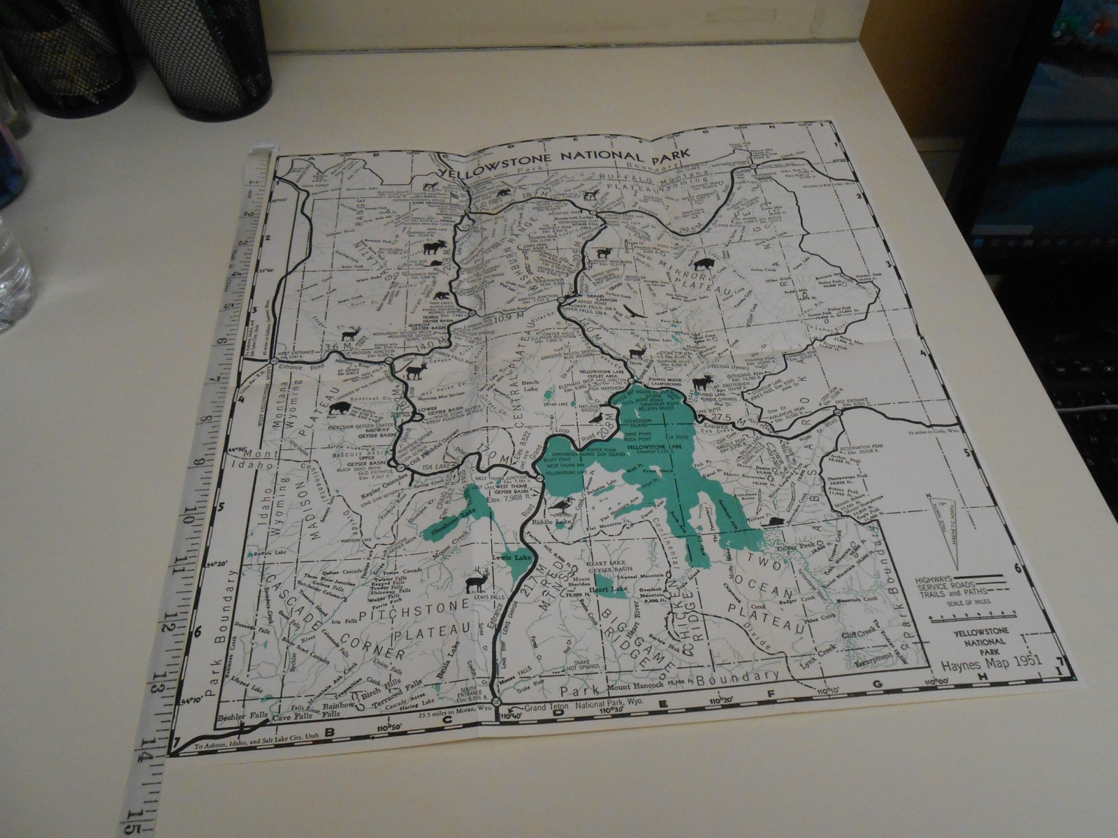 1951 Haynes Map Yellowstone National Park – Folded in 6 sections