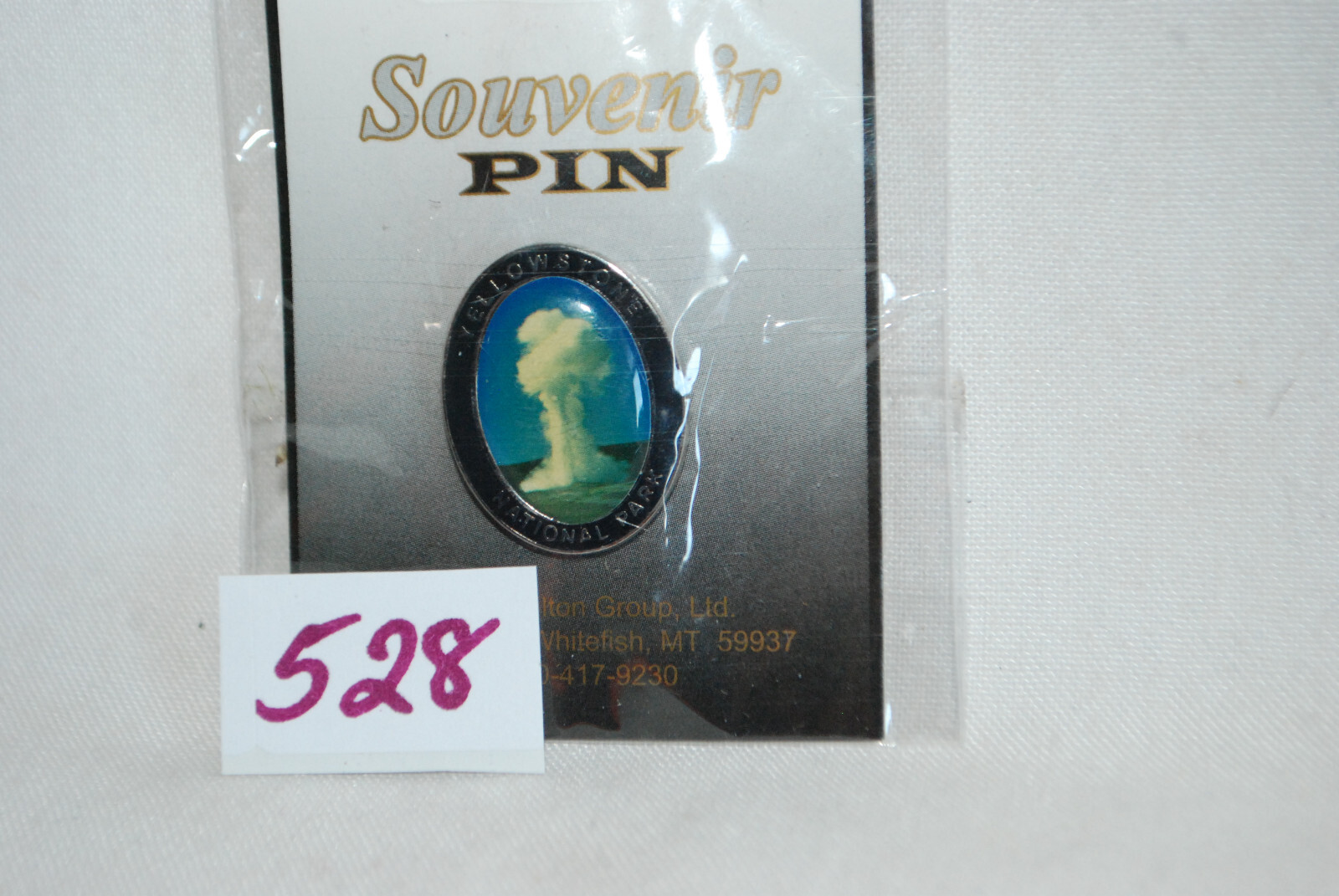 Vtg Yellowstone National Park Old Faithful Lapel Pin Souvenir Geyser