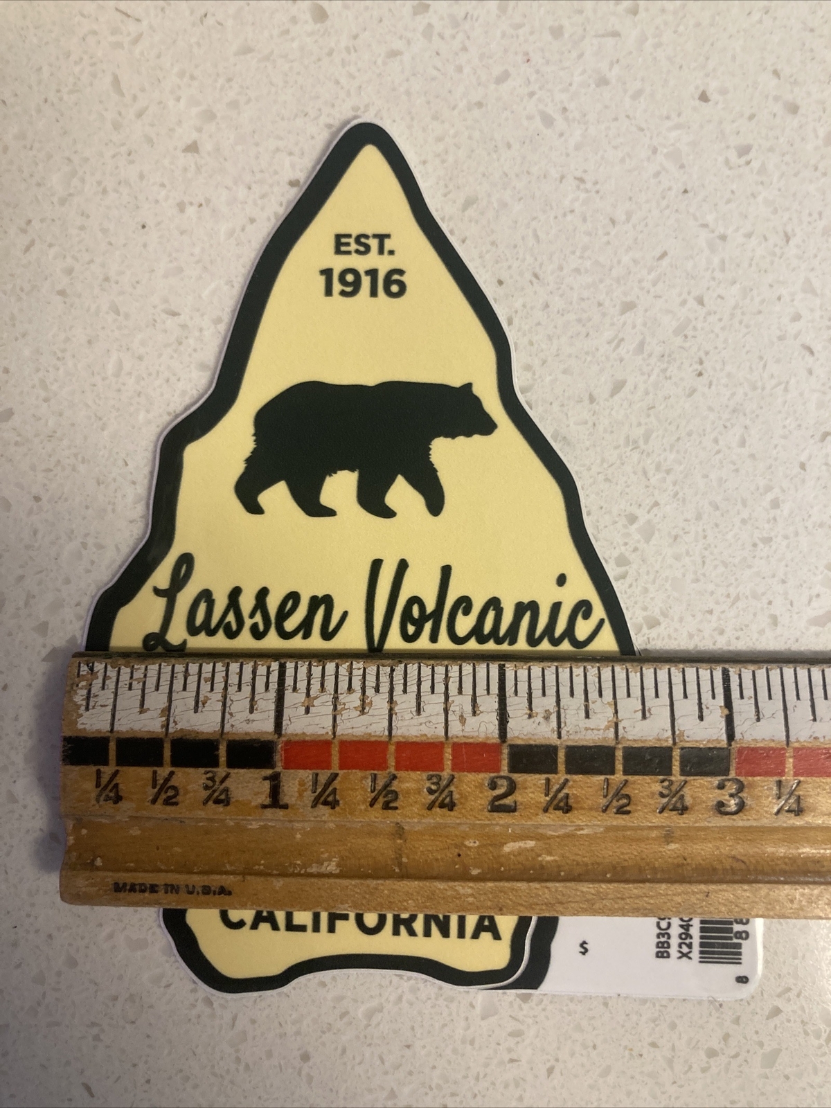 Lassen Volcanic – Lassen Volcanic National Park Decal Arrowhead w/Bear