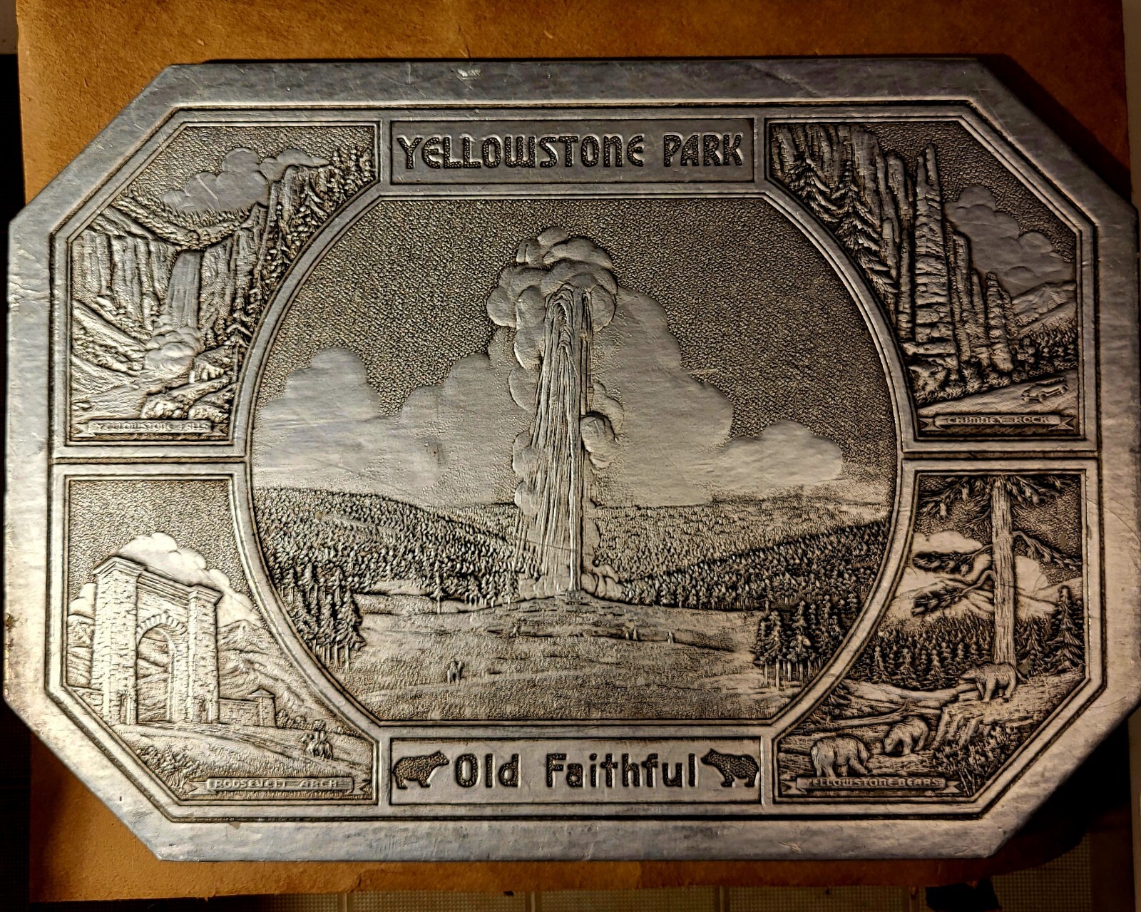 Yellowstone National Park 1930s Hot Dish Mat – 7 x 10 – used