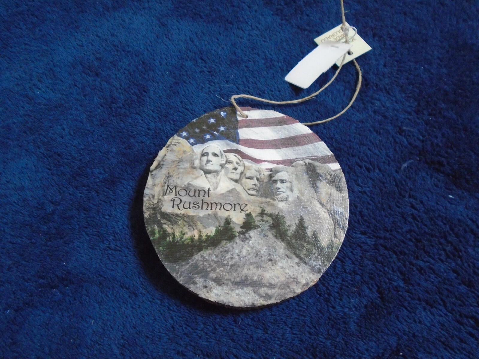 Mount Rushmore National Monument Souvenir Wood with Picture