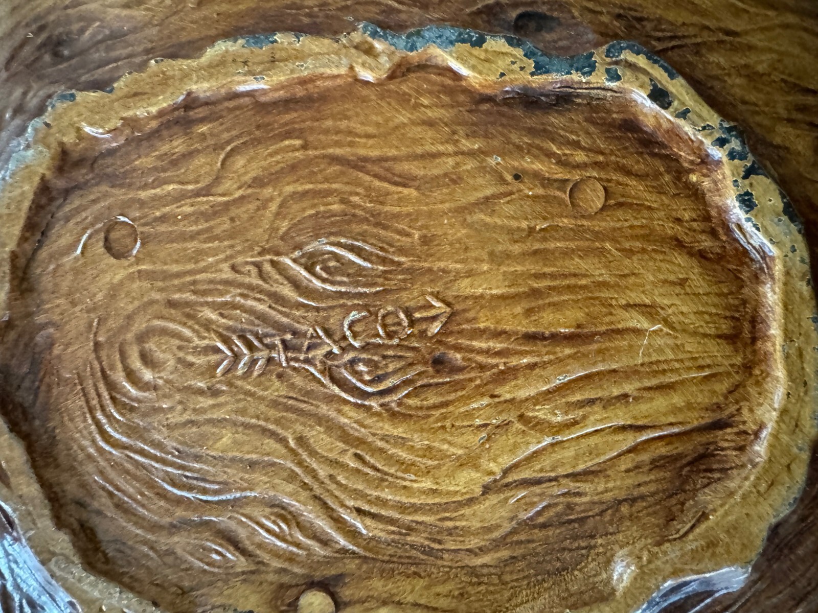 VINTAGE EMBOSSED TACO PIKES PEAK REGION SOUVENIR RESIN WALL HANGING PLATE TRAY