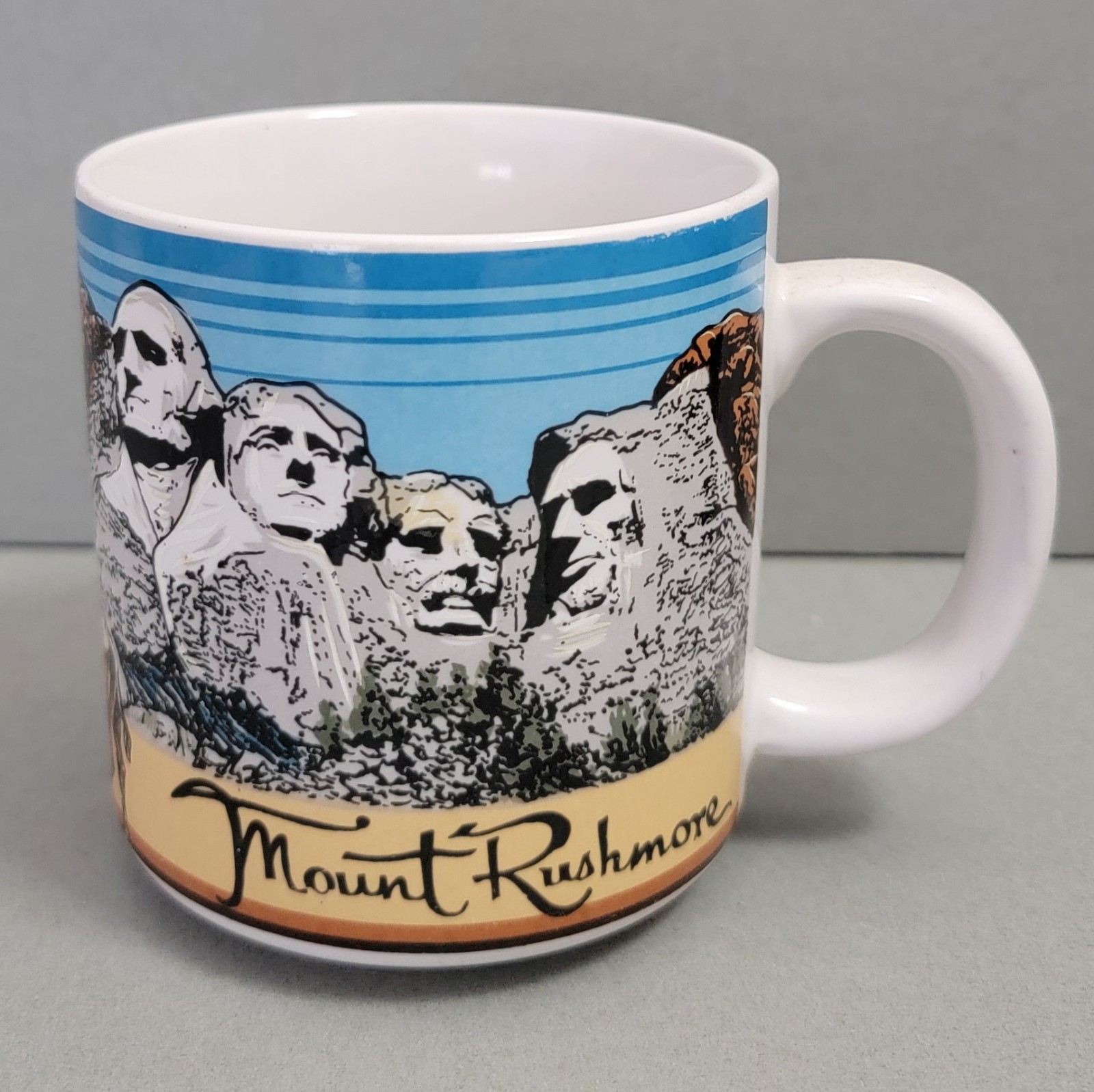 Vintage 1980s Mount Rushmore Souvenir Coffee Mug Cup 10 Oz RARE