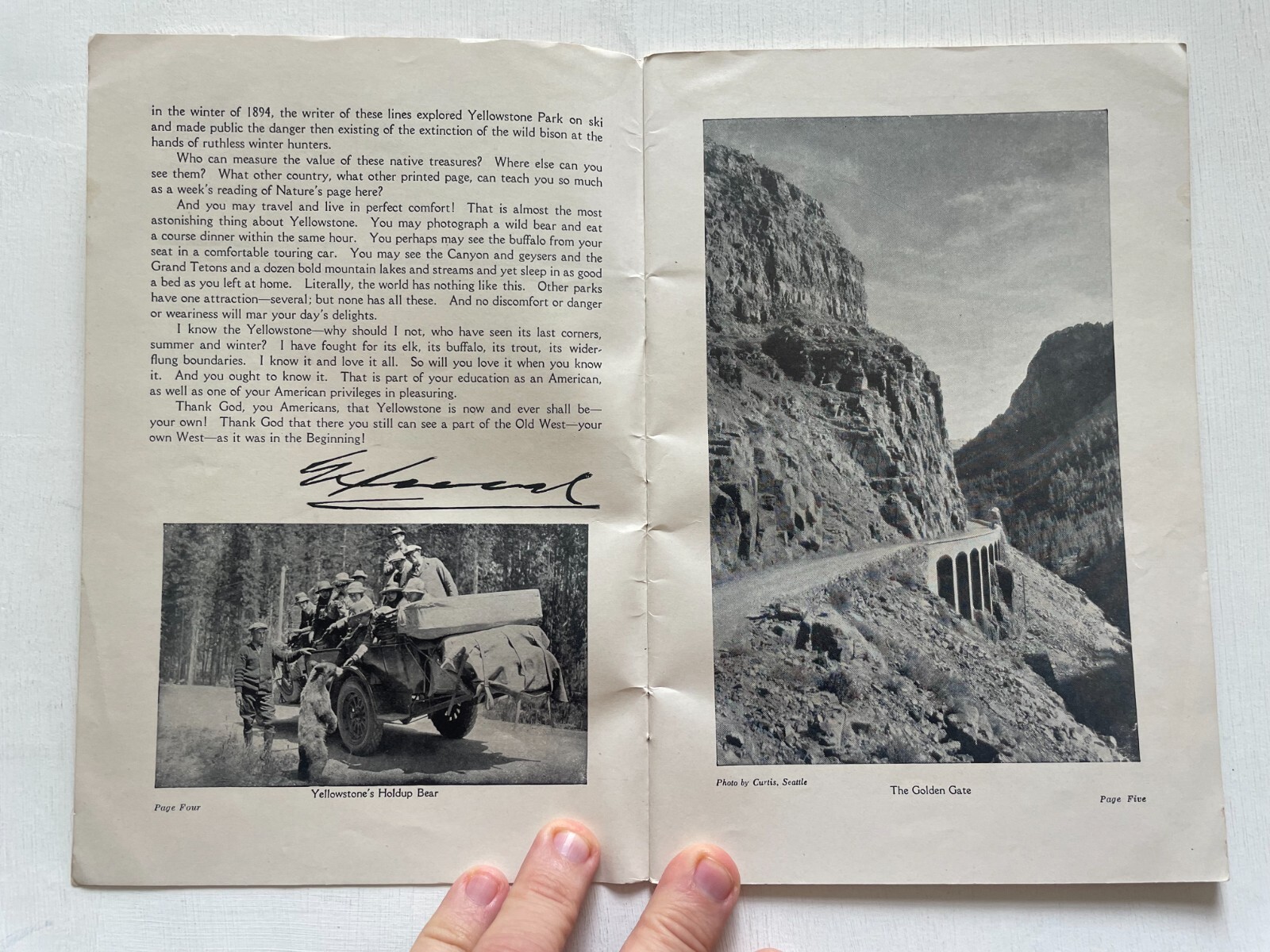 1925 Yellowstone National Park Travel Brochure / Guide by Northern Pacific Rail