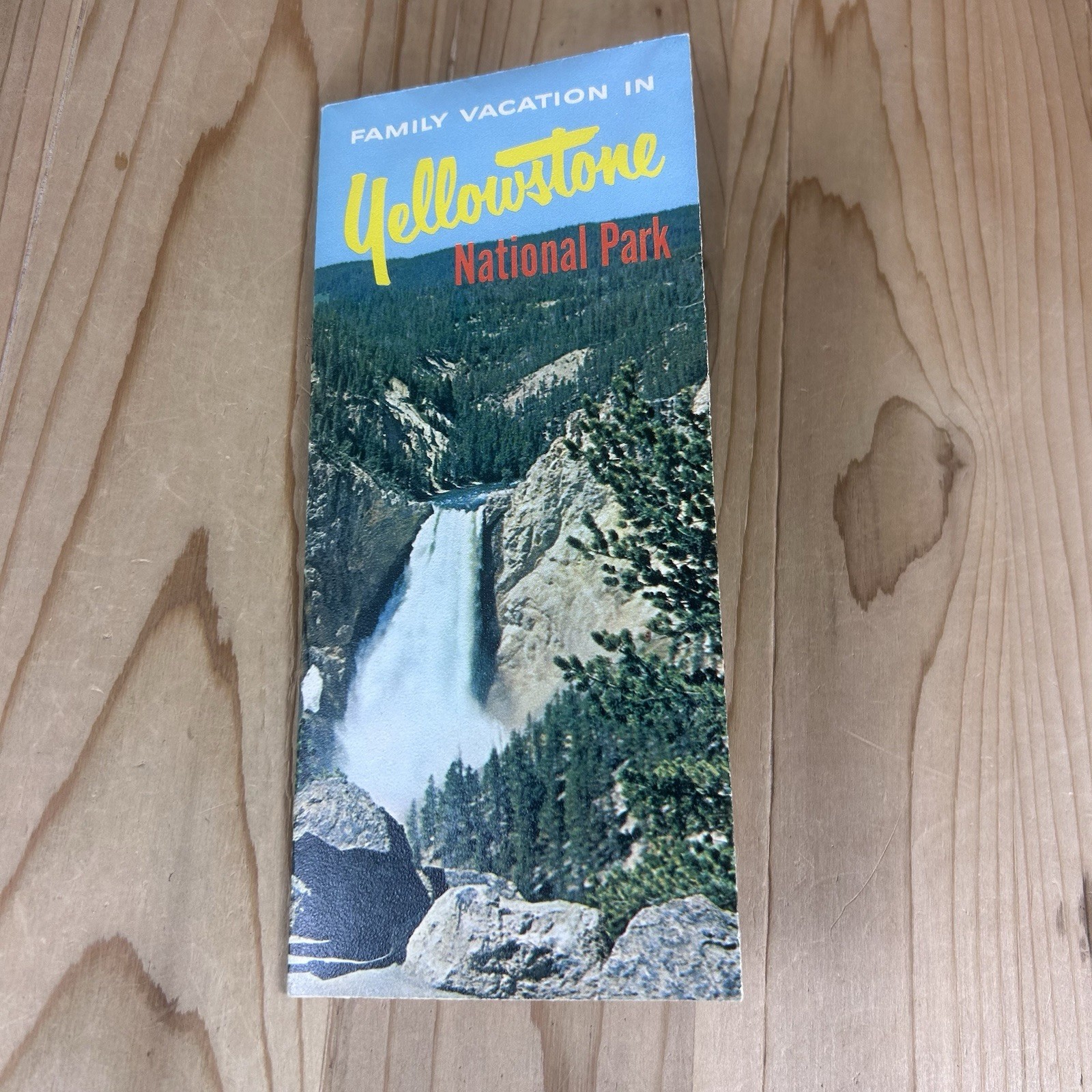Yellowstone National Park Tourist Brochure 1963 Plastic Coated Wyoming