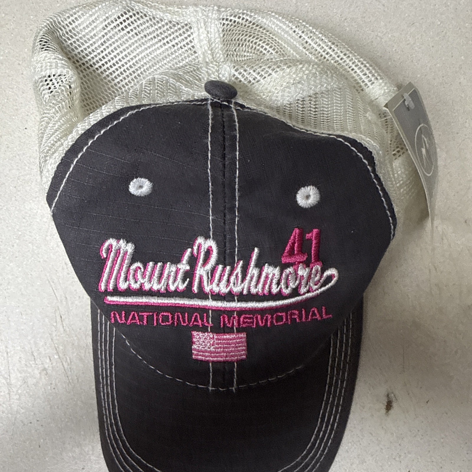NEW Mount Rushmore National Memorial Embroidered Baseball Cap Hat SnapBack NWT