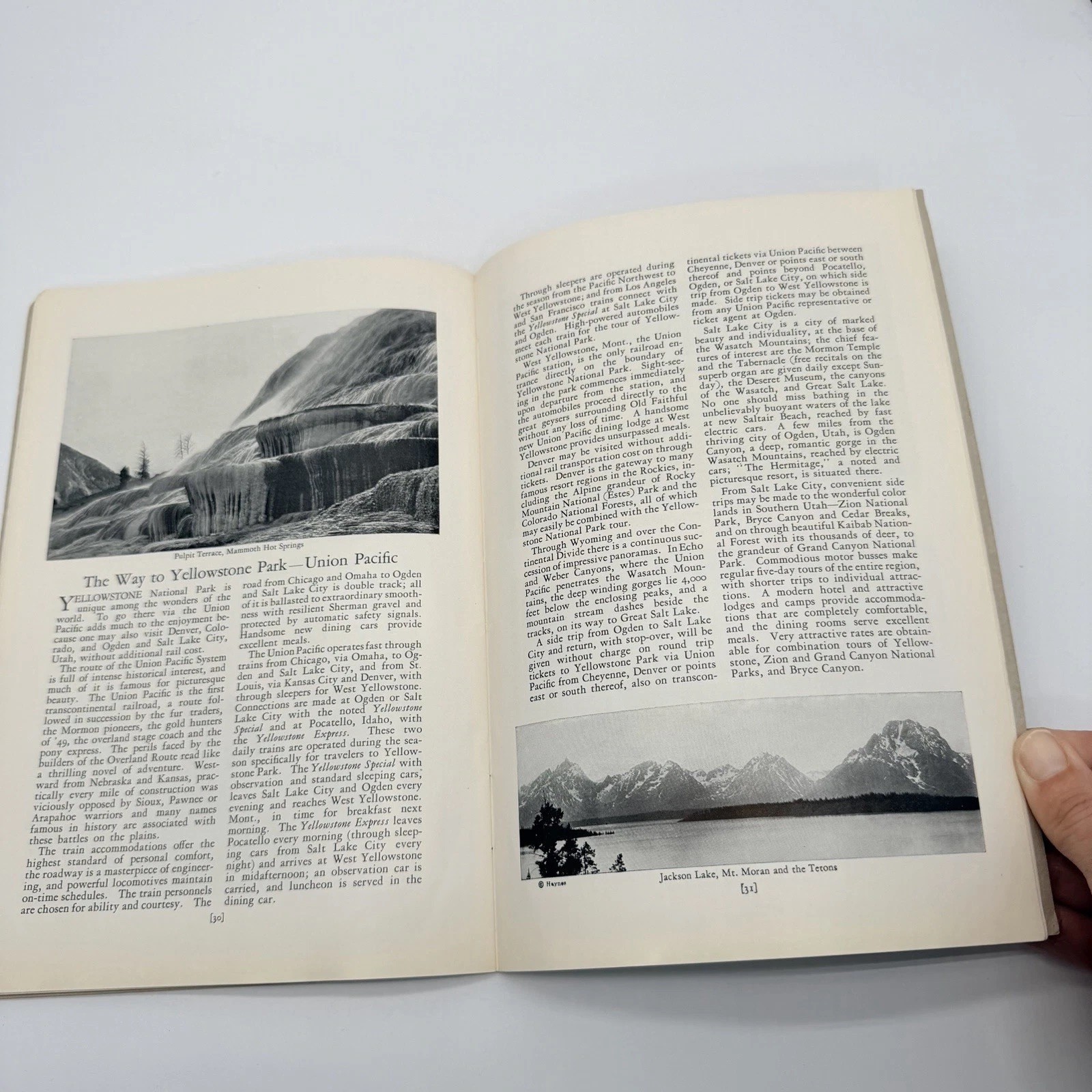 1927 Booklet Yellowstone National Park Union Pacific Railroad The Overland Route
