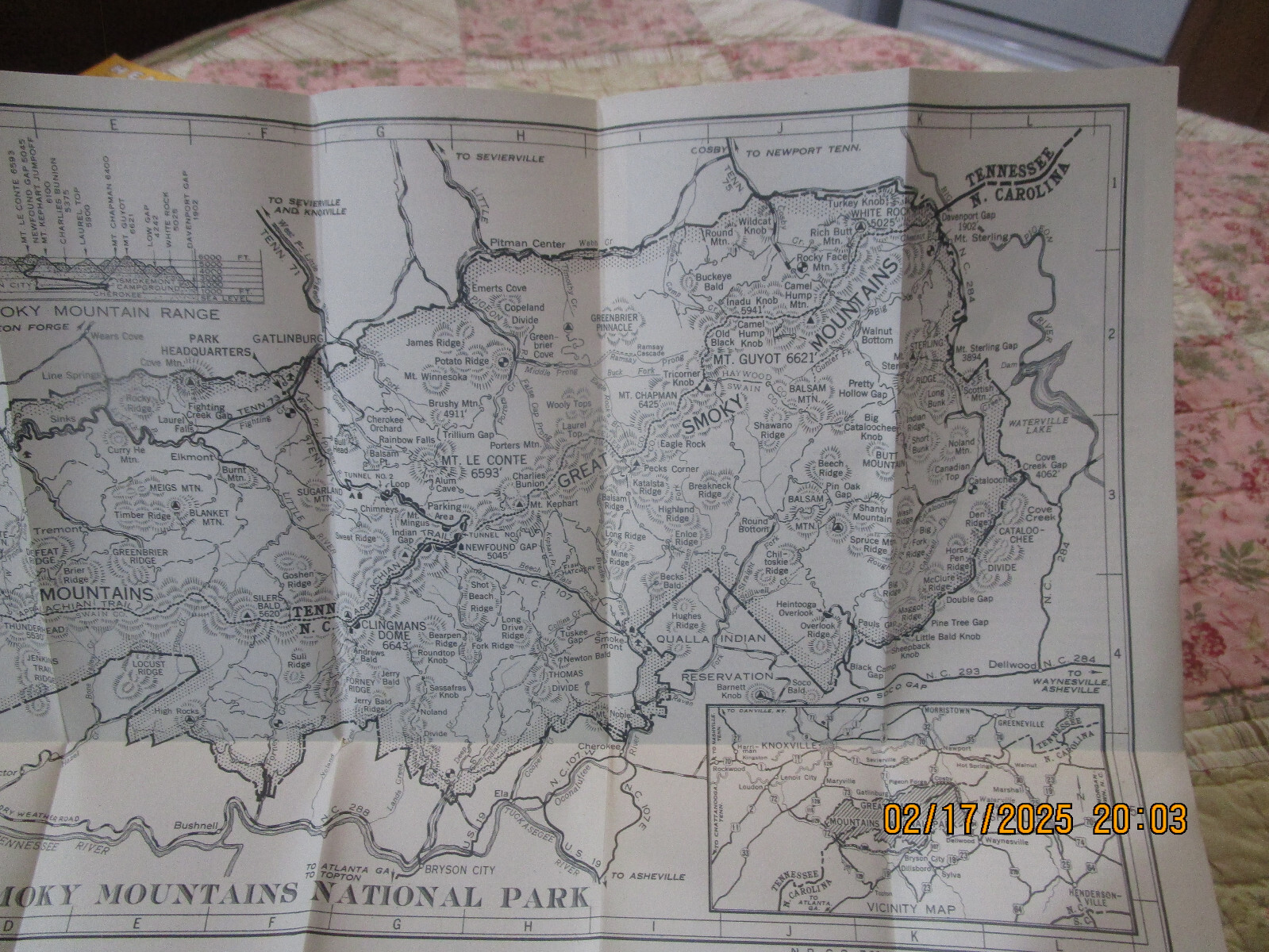 Great Smoky Mountains Nat’l Park MAP In Brochure 12″ X 24″ +/- North Carolina