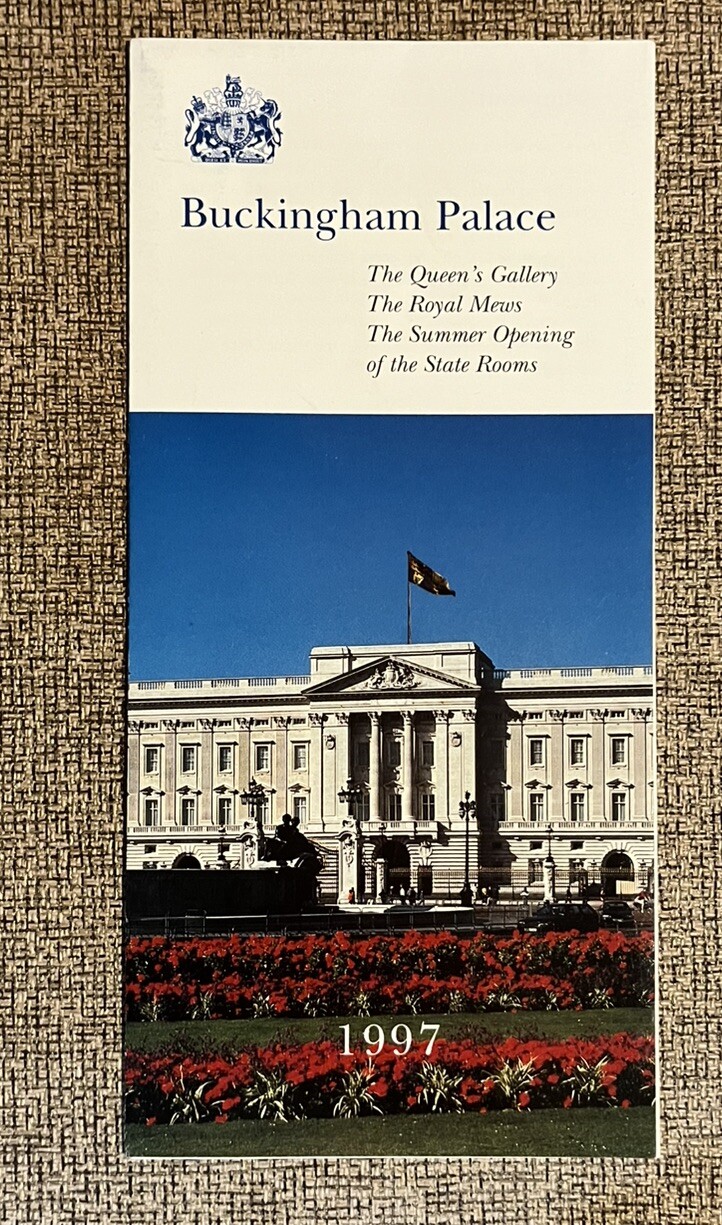 BUCKINGHAM PALACE – LONDON 16-page VISITORS GUIDE 1997