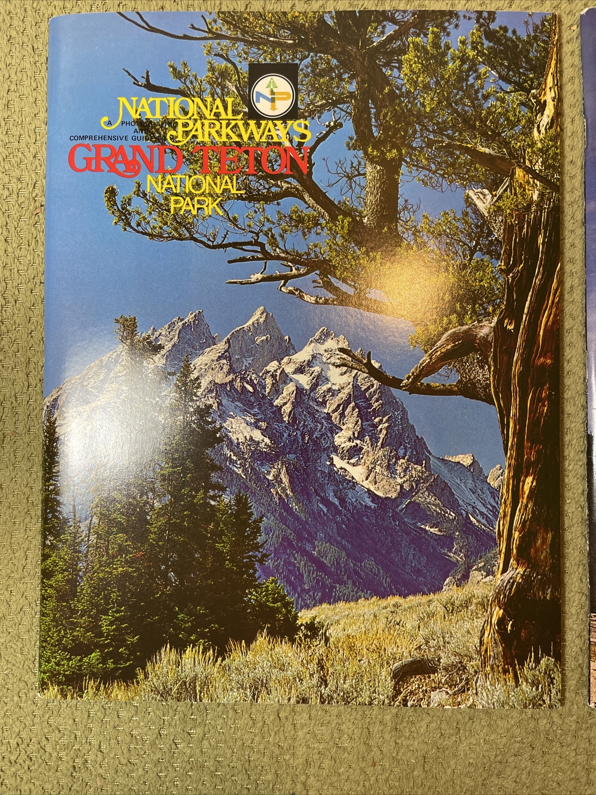 National Parkways Photographic Guides Lot (2) – 1976 – Yellowstone, Grand Teton