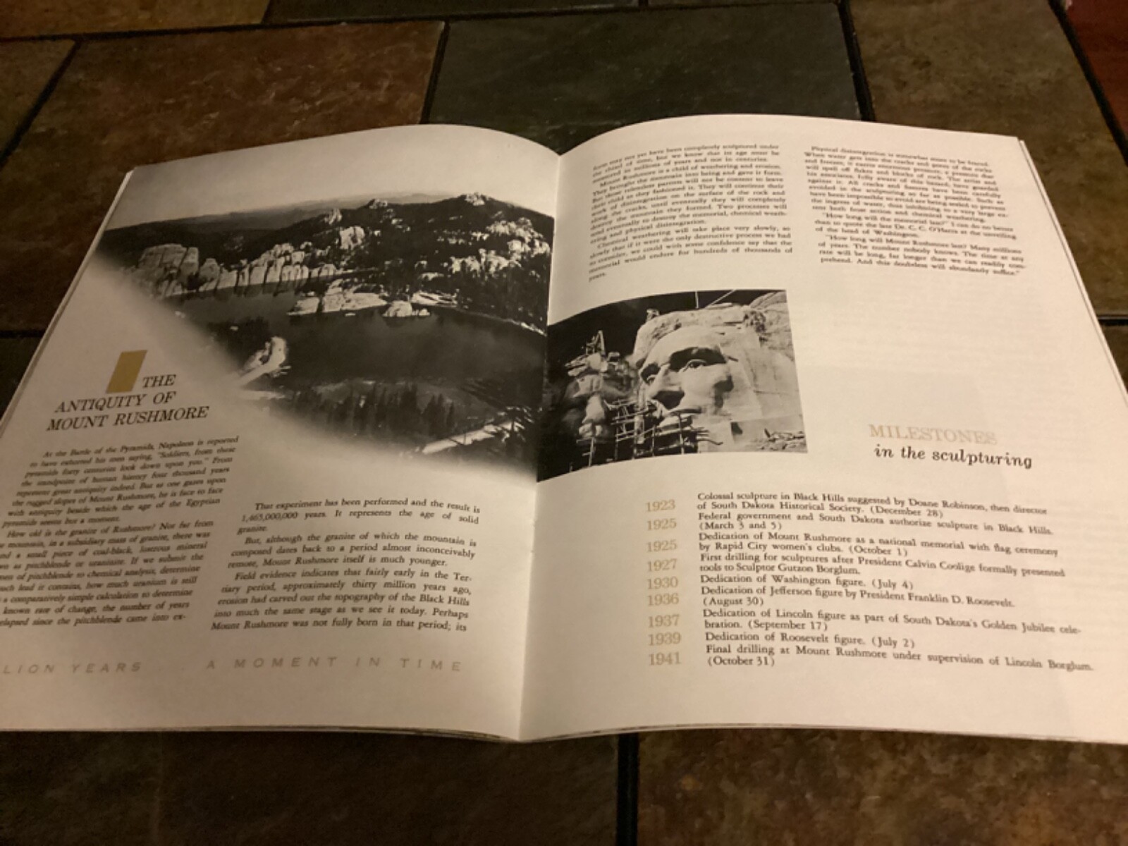 1976 Mount Rushmore Bicentennial Souvenir Booklet