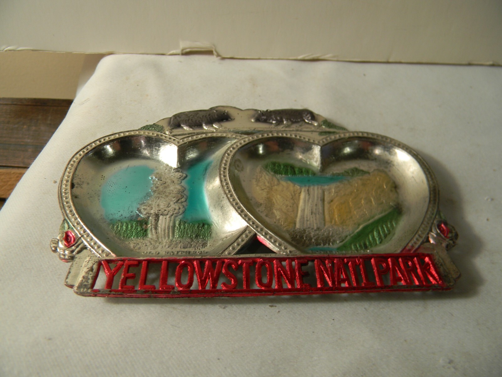 1960’S YELLOWSTONE NATIONAL PARK MRTAL ASHTRAY JAPAN MINT WITH TAG
