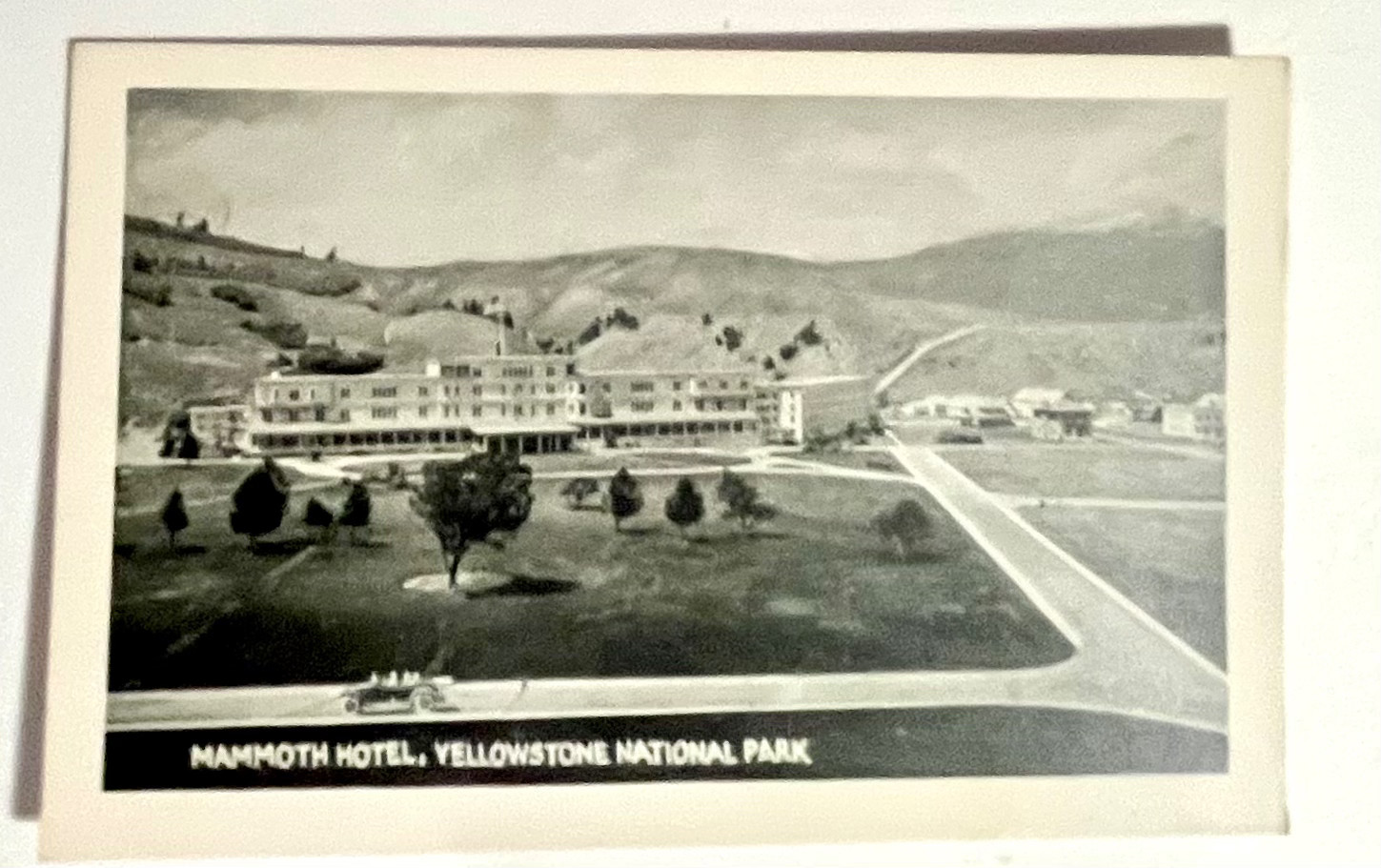 1923 Bardell Fototone Miniatures 20 Views Yellowstone National Park Photo Set-VG
