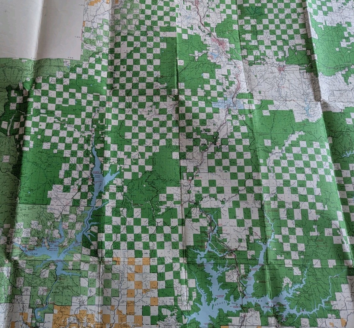 Vintage 1977 Map/Brochure Shasta National Forest Fold-Out