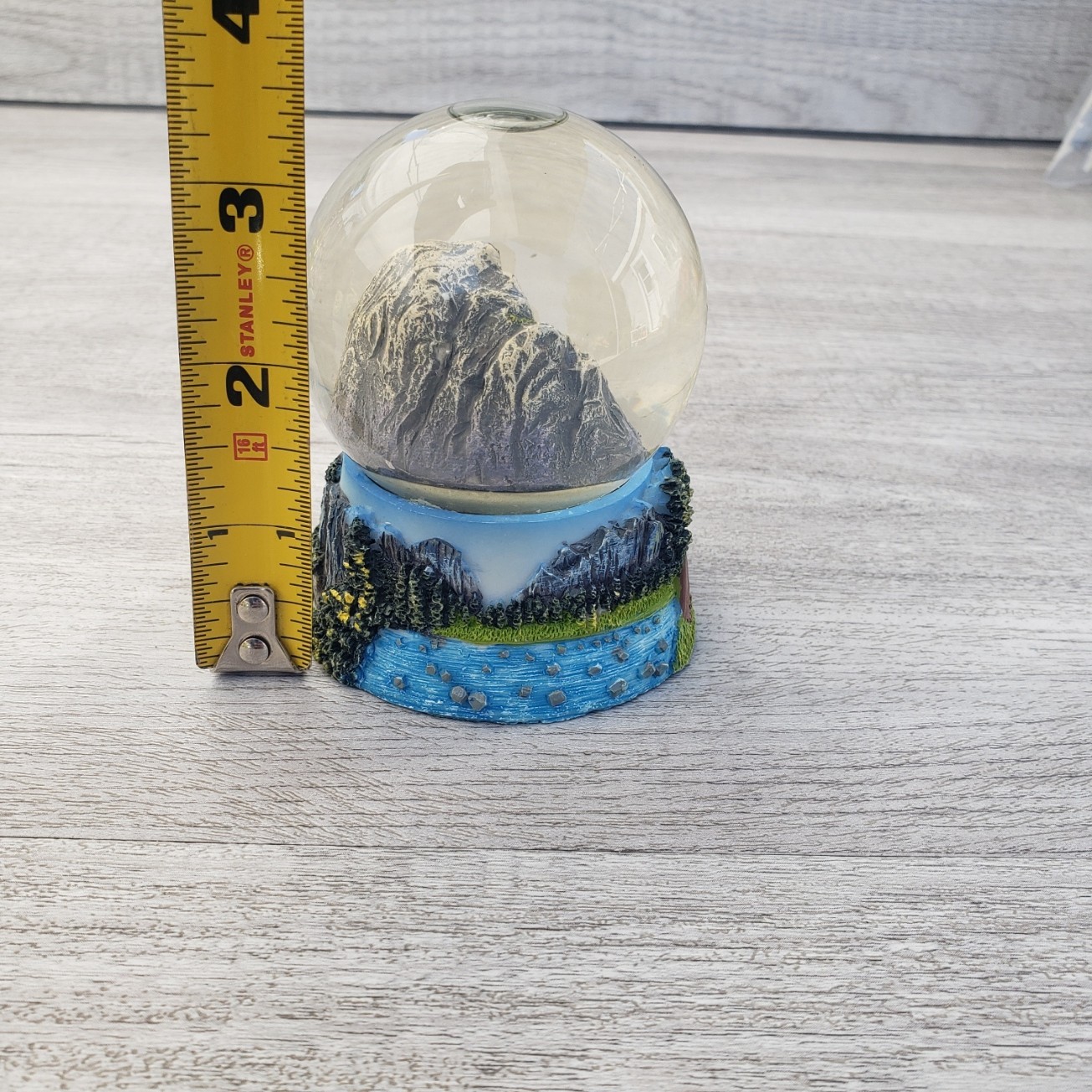Yosemite National Park Snow Globe Half Dome Black Bear Souvenir Collectible 3.5″