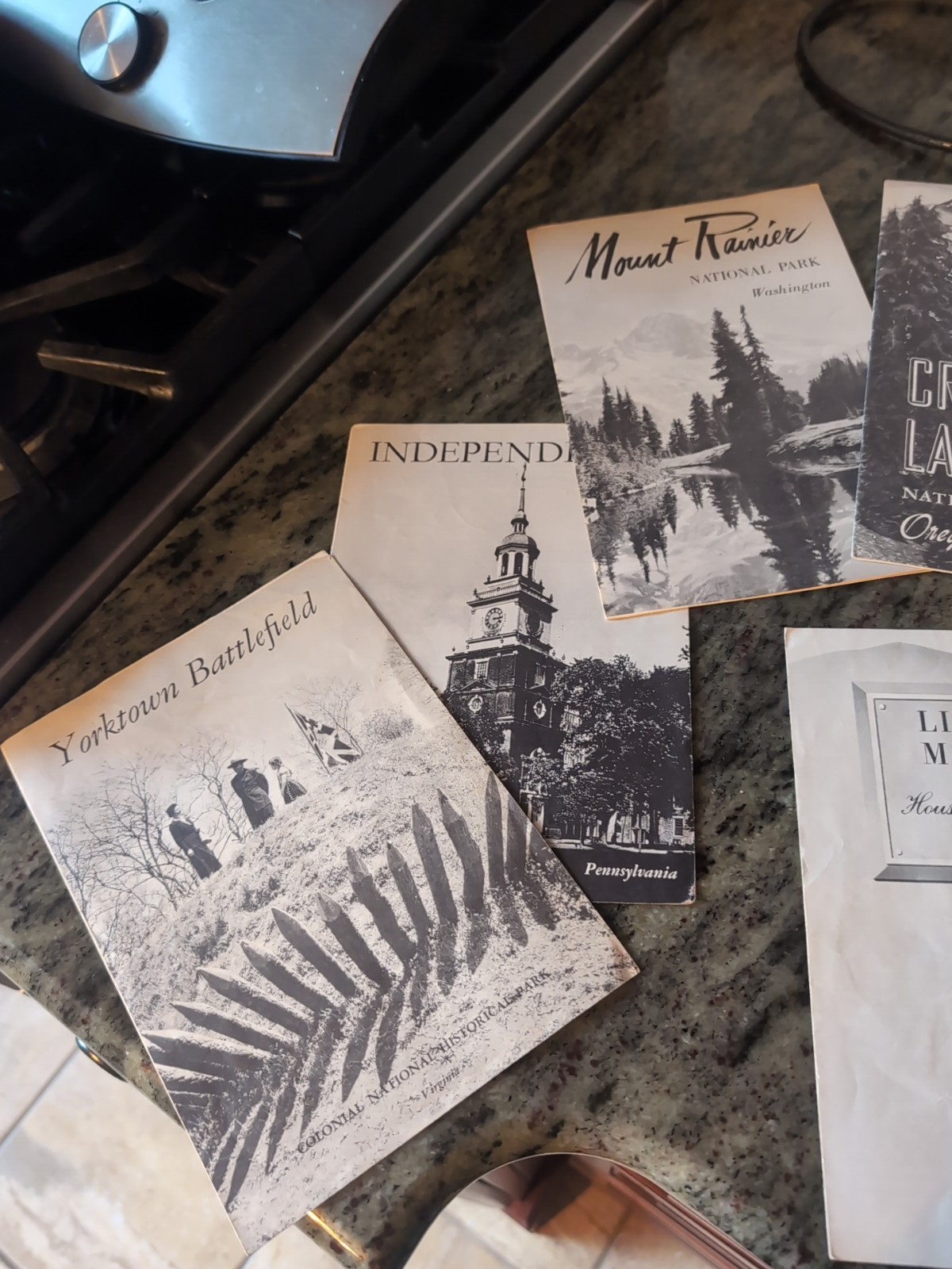 Vint National Park Brochures, 1950s: Mt Rainier, Crater Lake, Independence