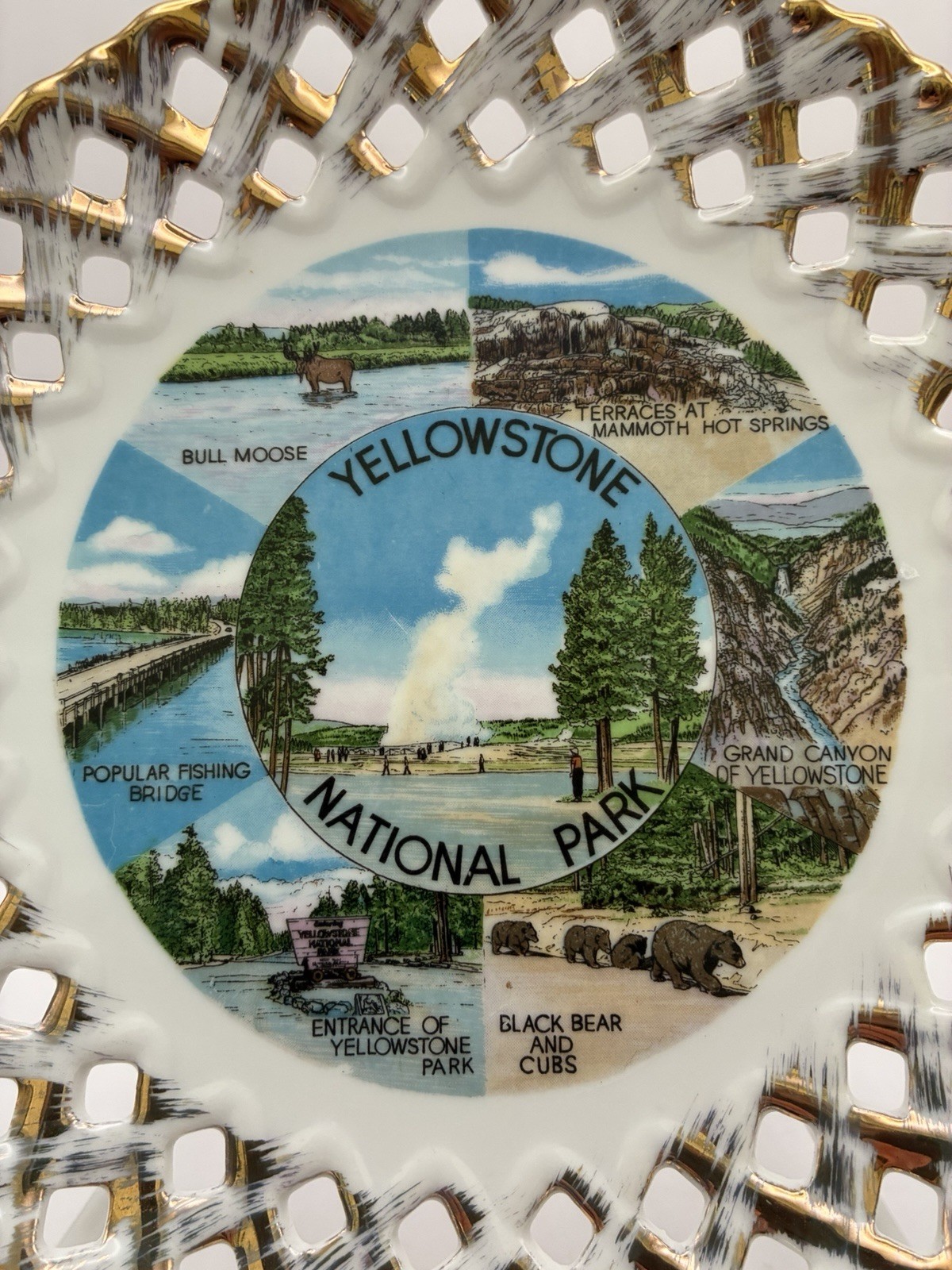 Vintage Yellowstone National Park Souvenir Plate Gold Trim Scalloped Edge 8.25″