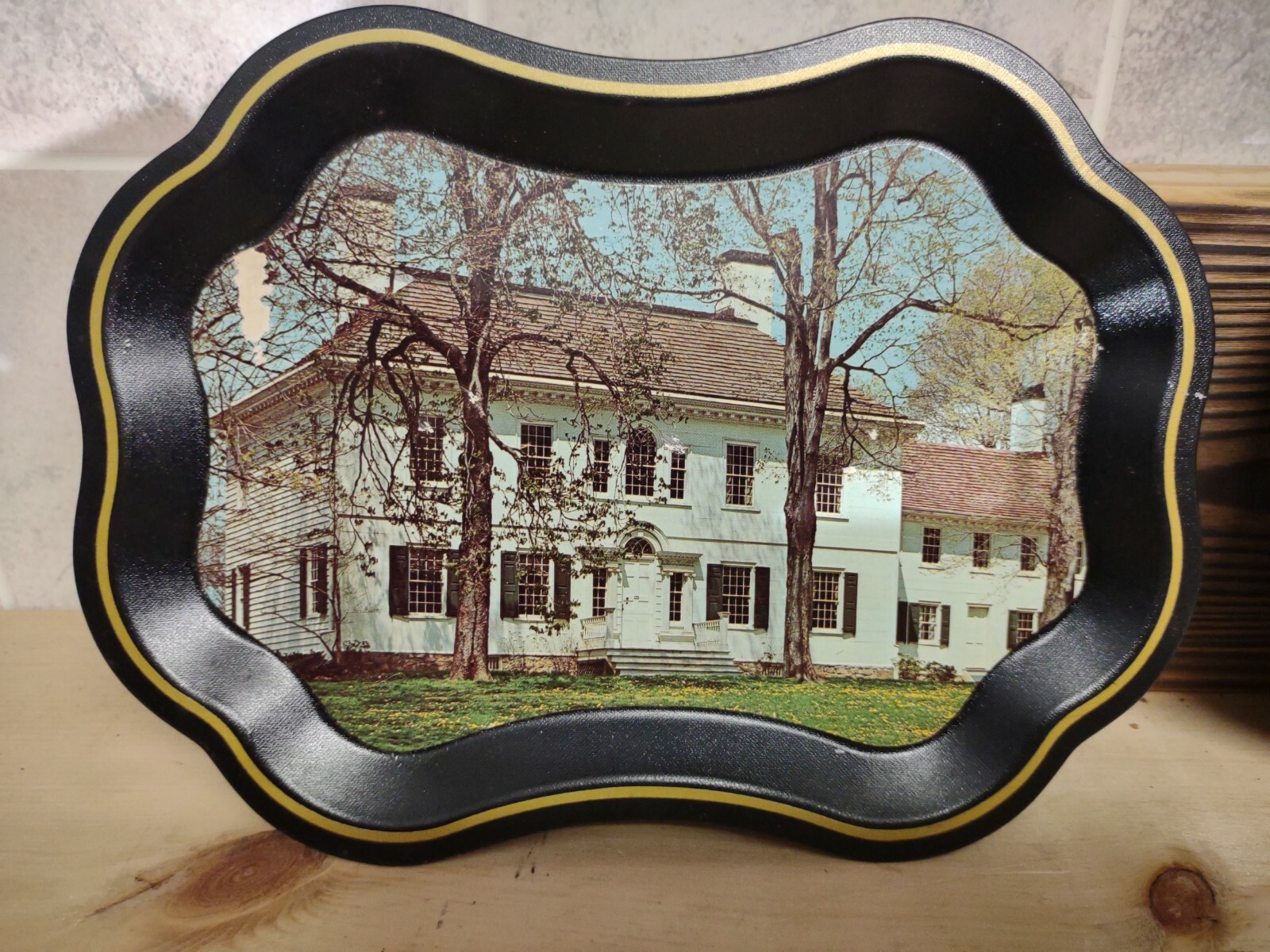 Vintage 9″ Morristown National Historical Park Tins/New Jersey/Wall Hanging
