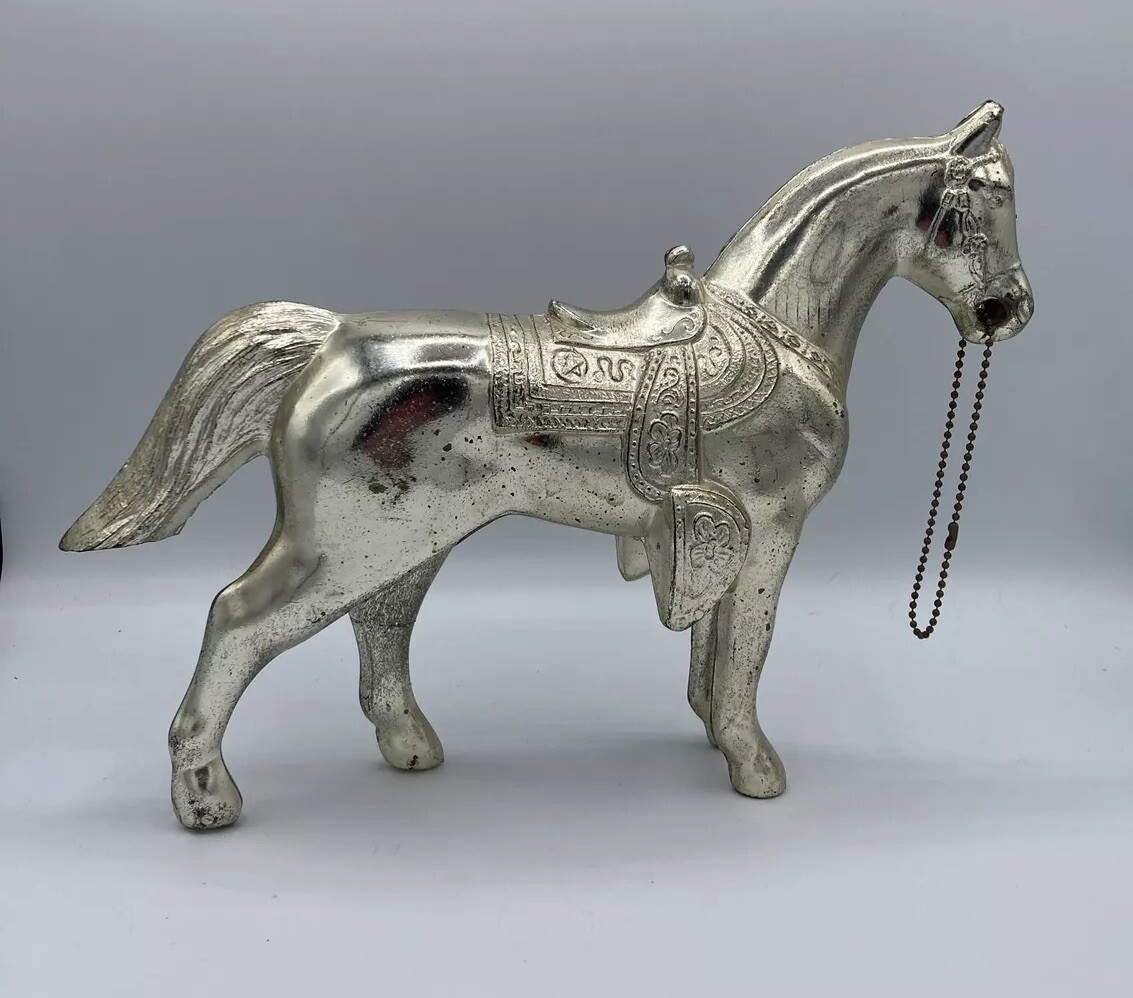 Silver Metal Horse- 11″ Length x 8.25″ Height