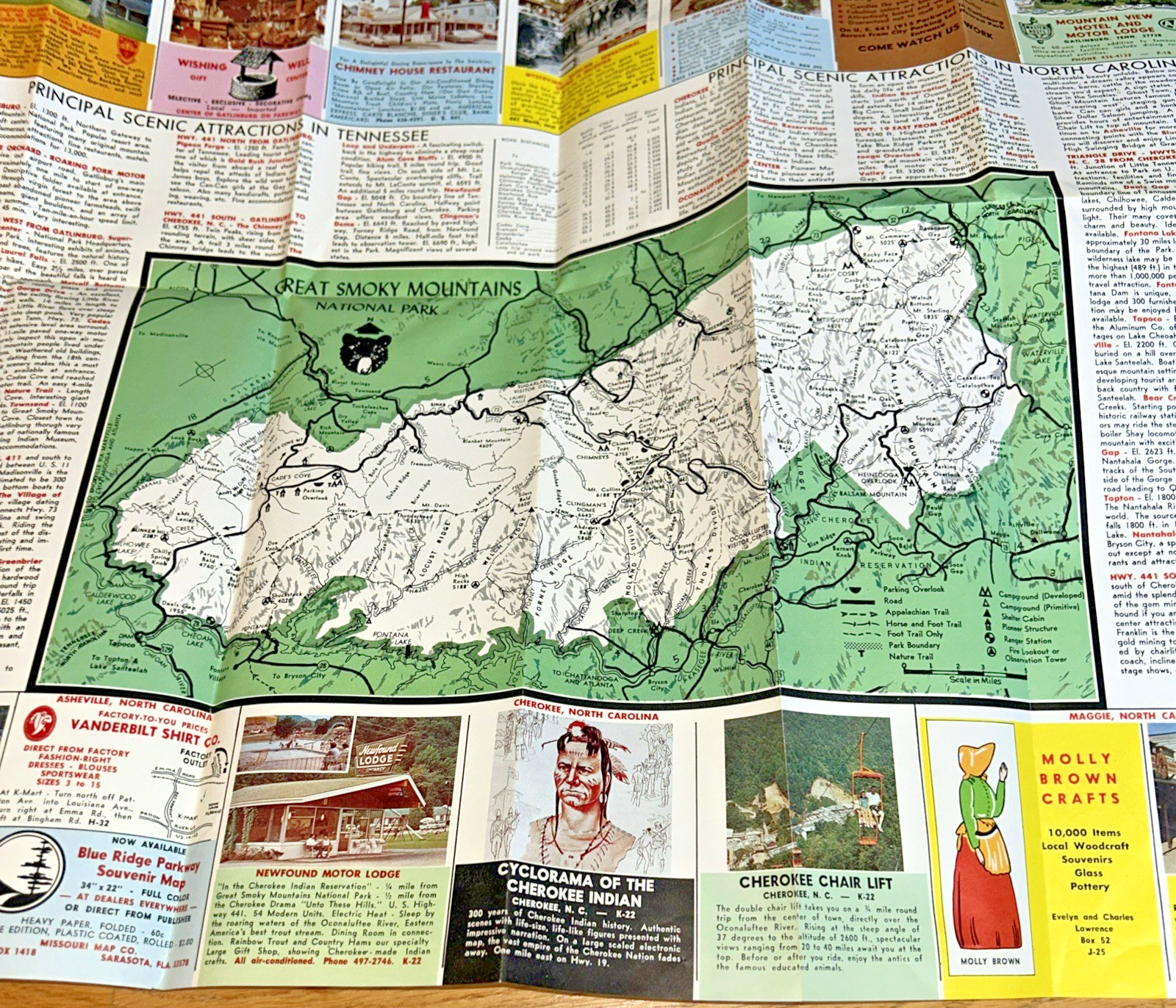 1968 SMOKY MOUNTAINS Souvenir Map / Guide / Directory 22″ x 33″