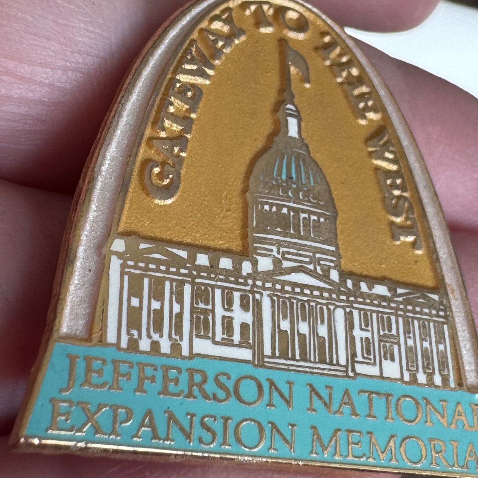 Vintage Gateway to the West Jefferson National Expansion Memorial Lapel Pin Arch