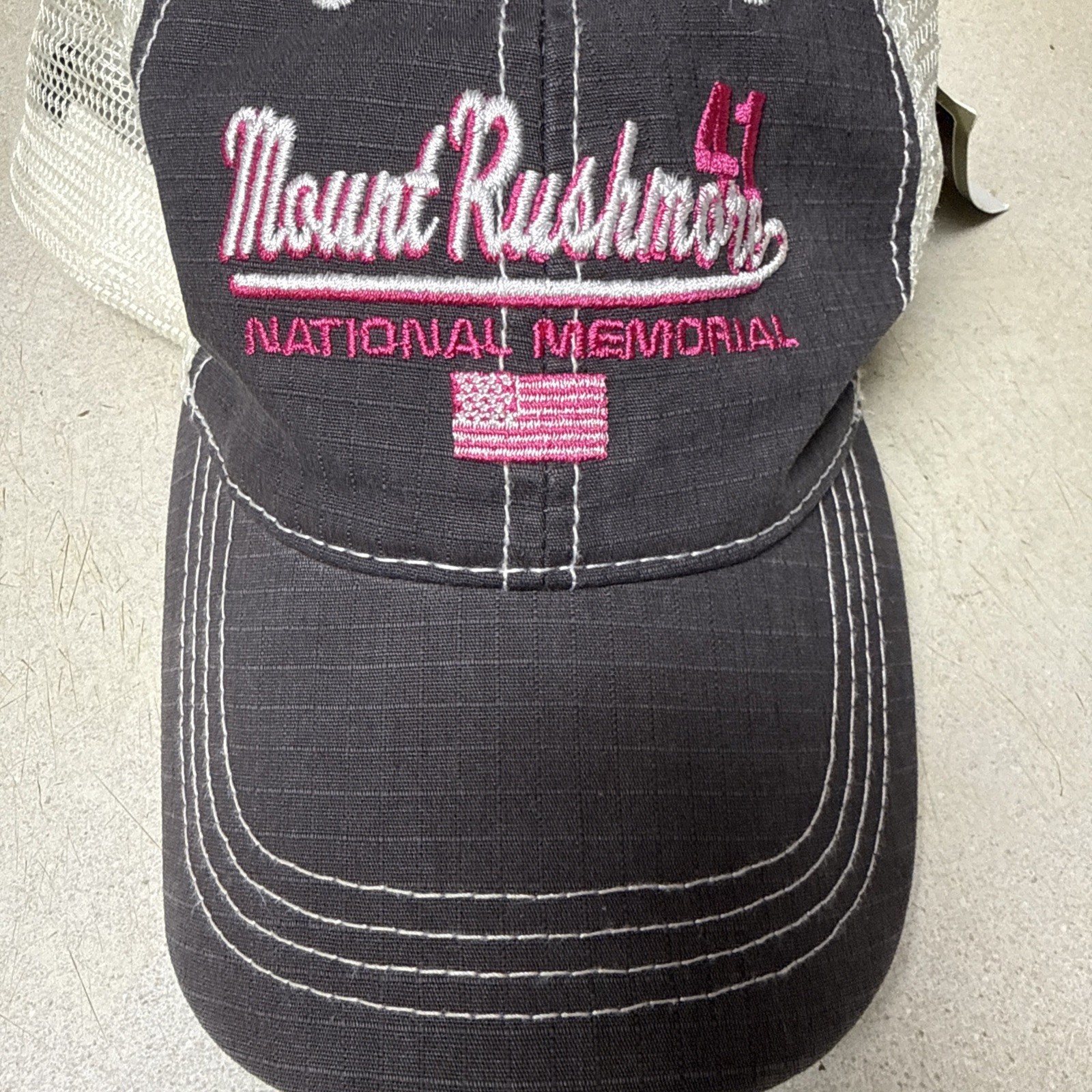 NEW Mount Rushmore National Memorial Embroidered Baseball Cap Hat SnapBack NWT