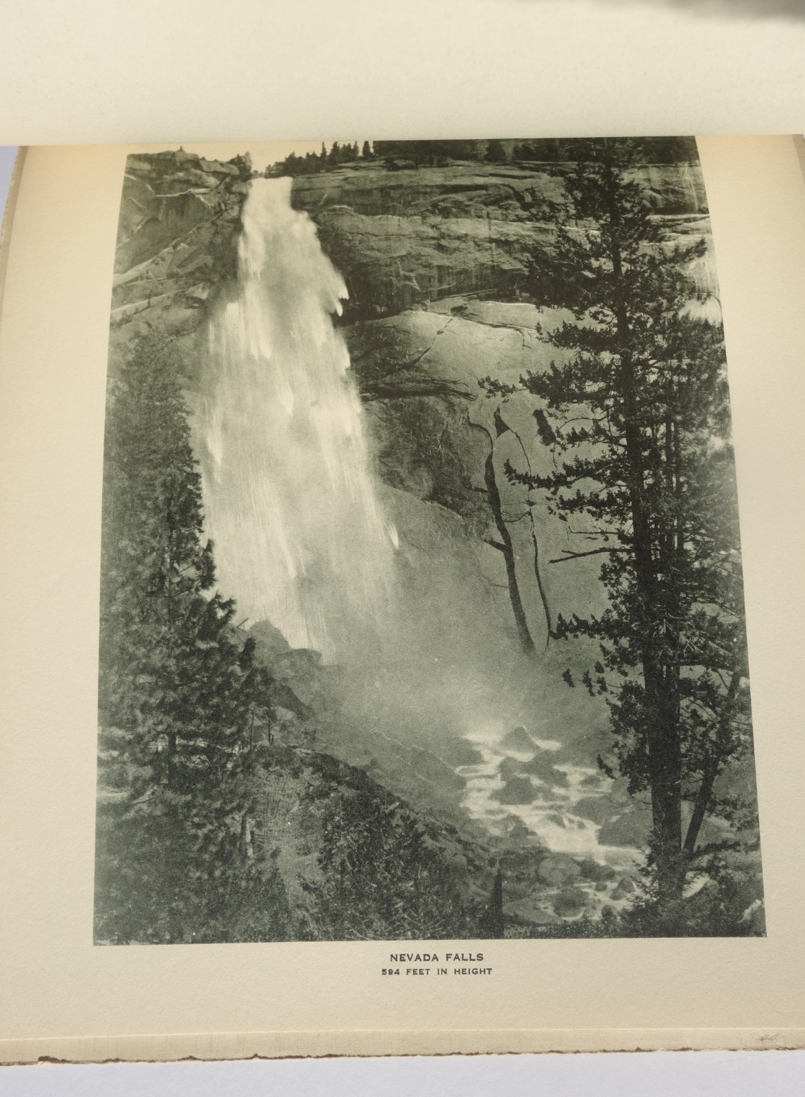 Vintage “Yosemite National Park” Souvenir Booklet Photo-Gravures c. 1910s-1920s