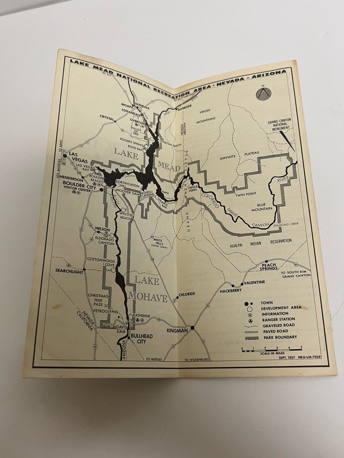 Vintage Lake Mead & Lake Mohave Arizona Nevada Map /Brochure 1957
