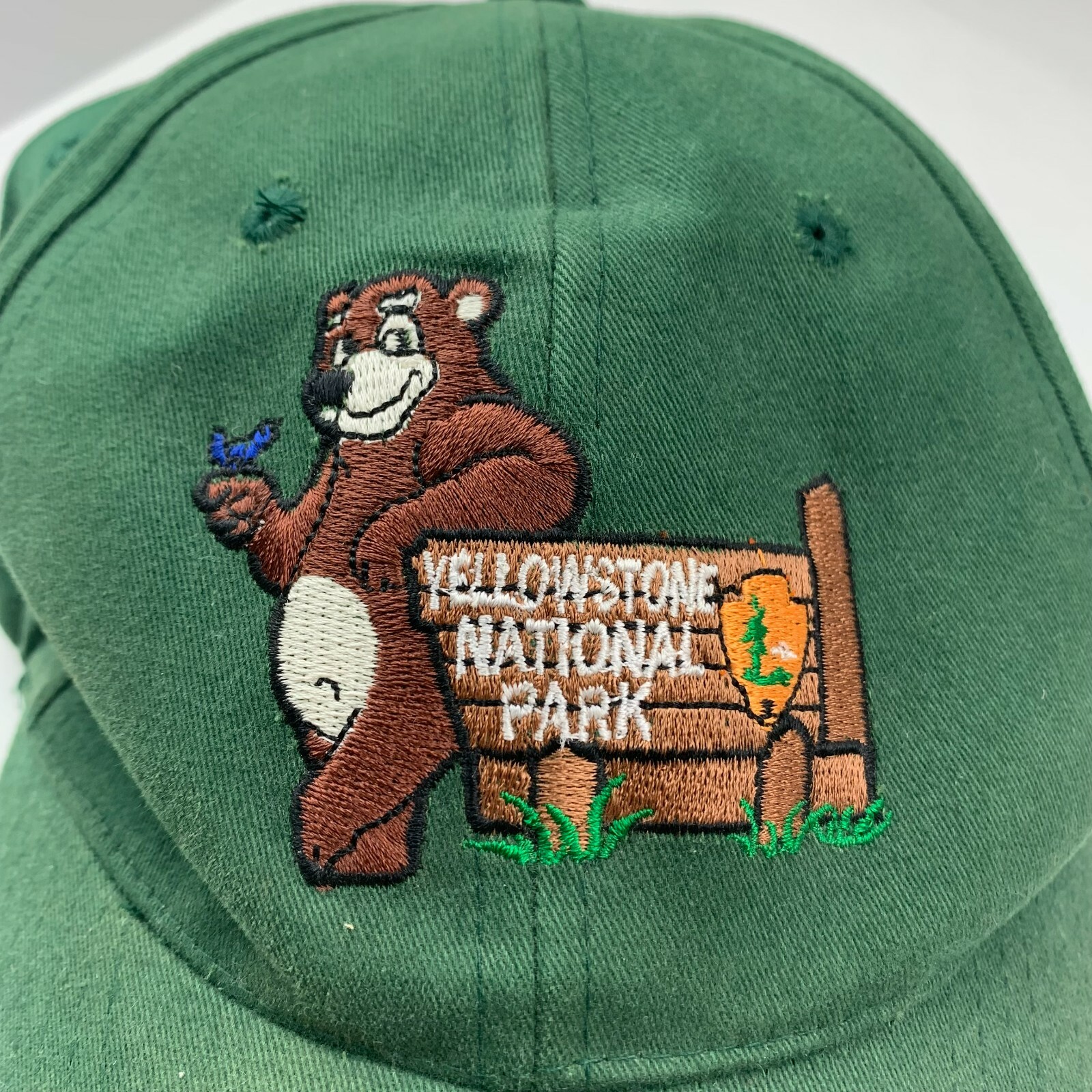 VINTAGE Yellowstone National Park Bear Baseball Hat Cap Green Strapback Leather