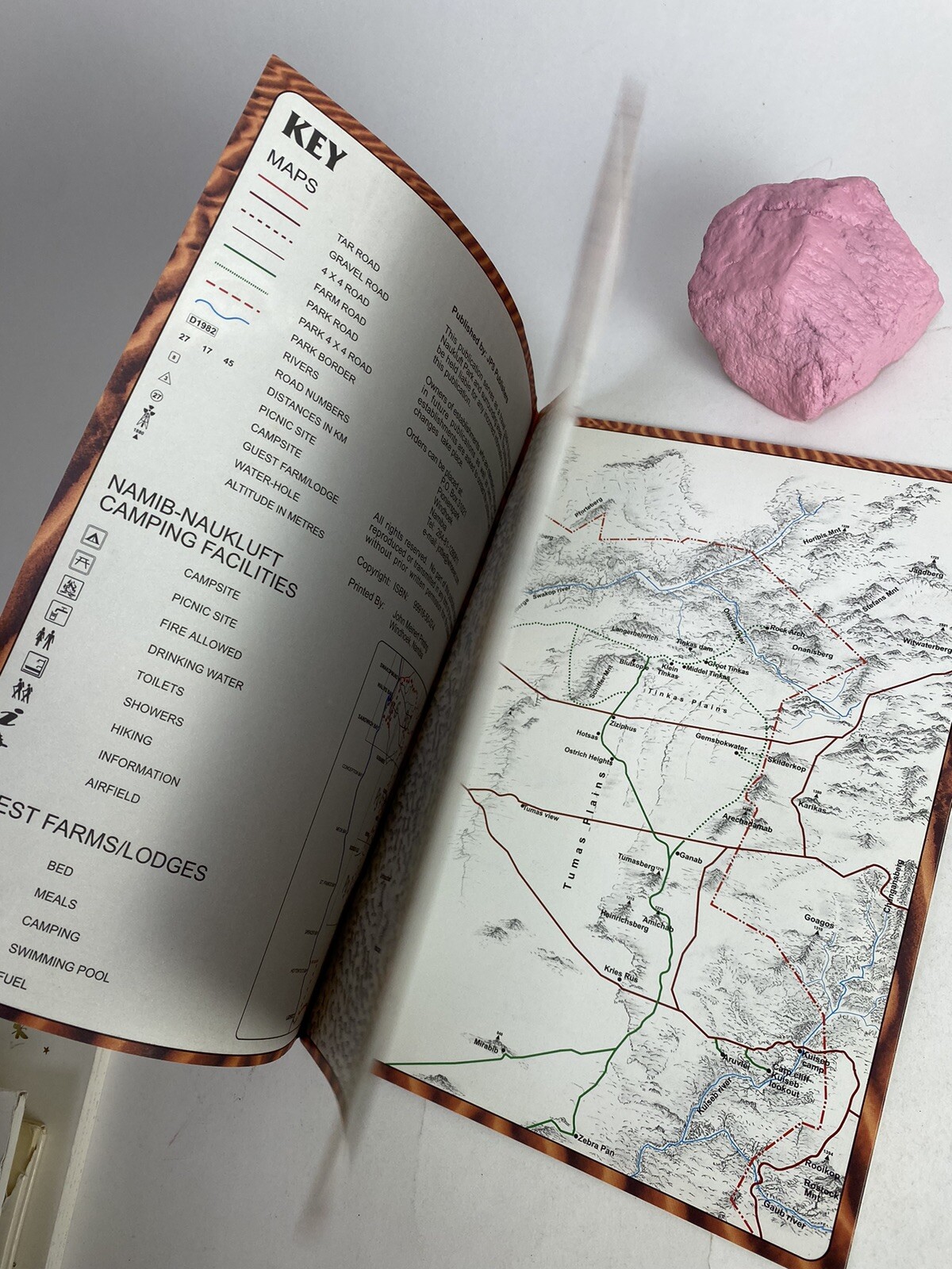 1997 Namib – Naukluft Park map and guide