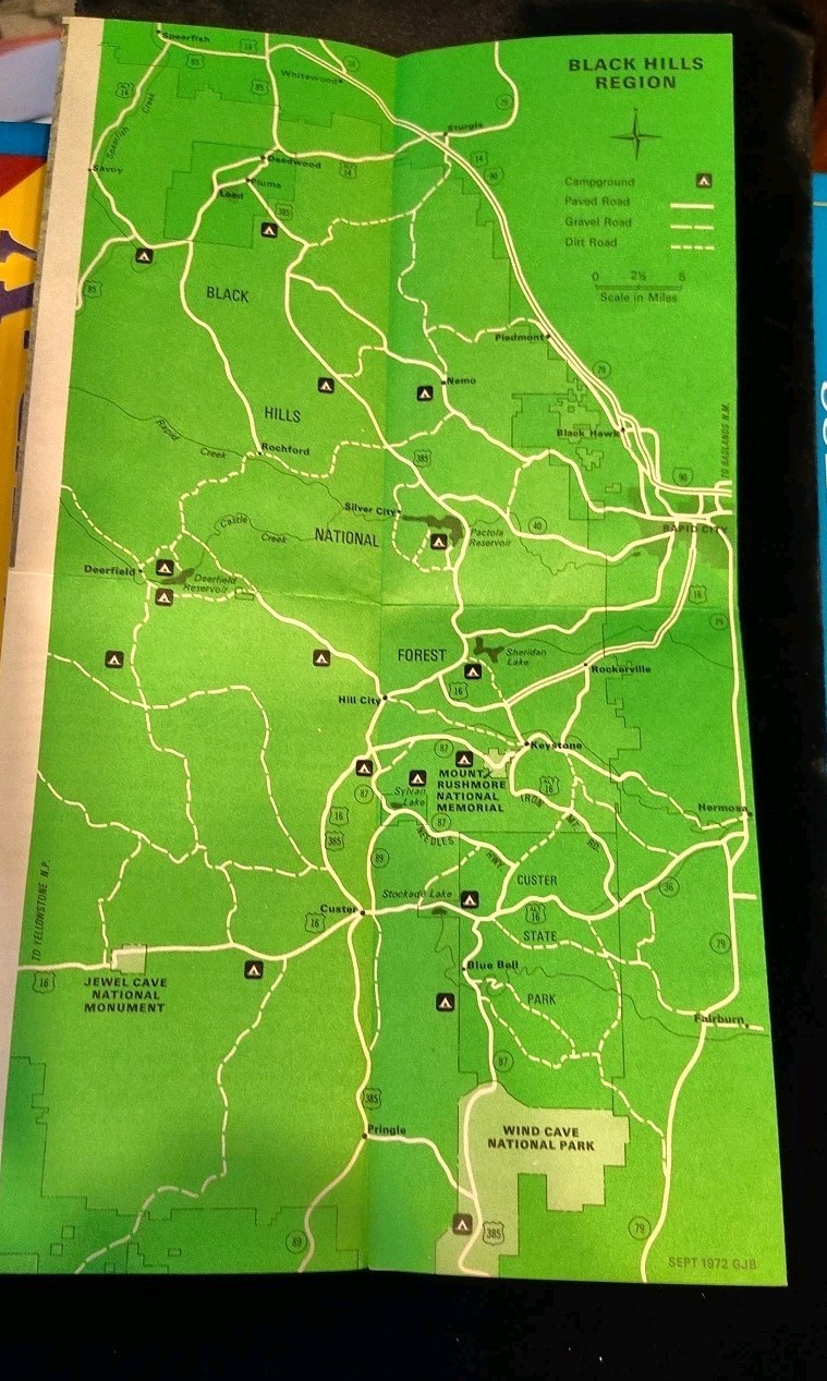 Vintage 1973 Small Mount Rushmore National Memorial South Dakota brochure NICE