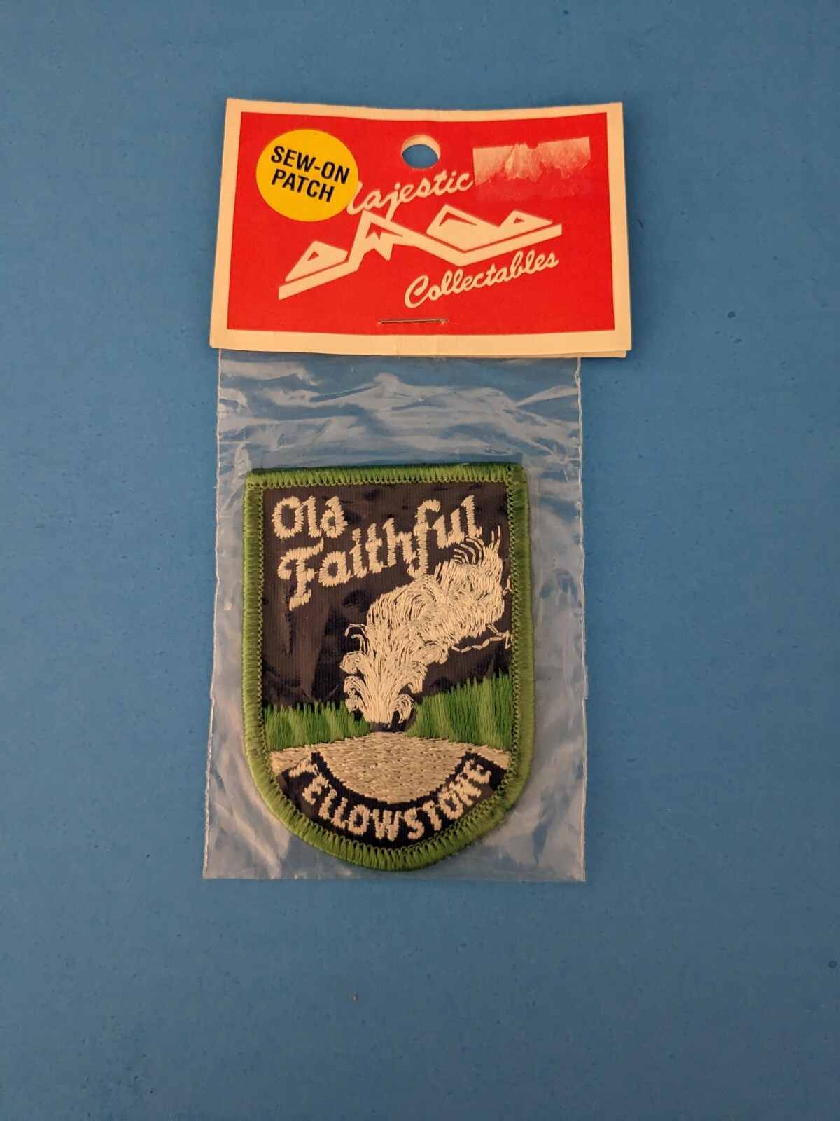 Vintage Old Faithful Yellowstone National Park Patch – Sew On – NEW (G3)