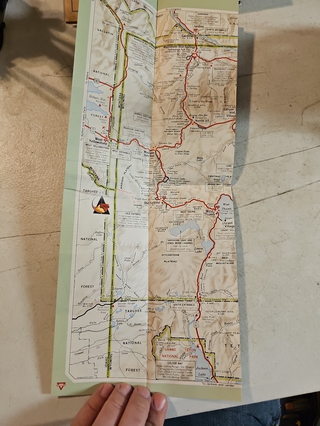 1968 Touraide Map of Yellowstone National Park Conoco Road Map