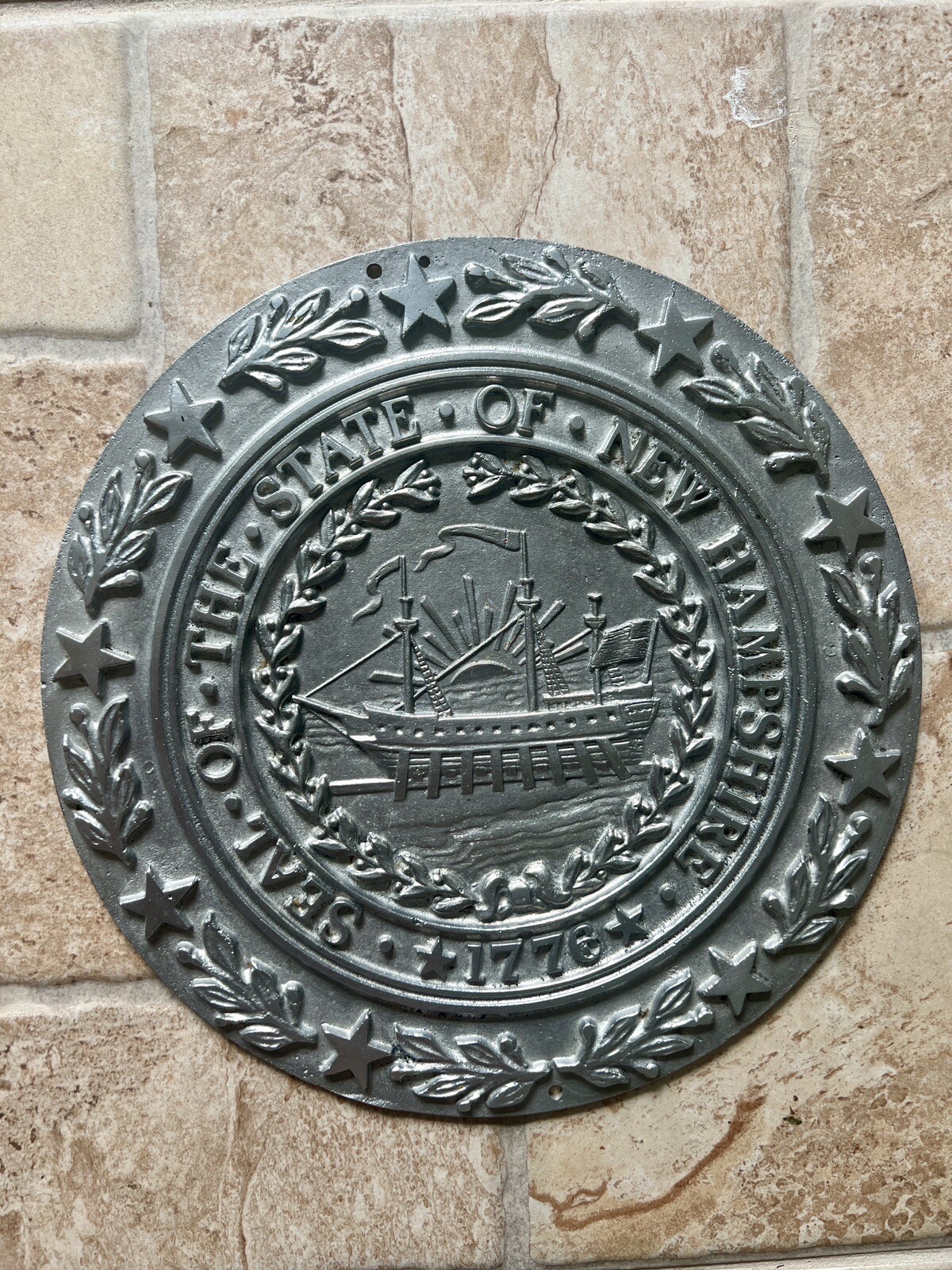 SUPPORT TUNNELTOTOWERS NEW HAMPSHIRE STATE SEAL CAST ALUMINUM PLAQUE ART OBJECT