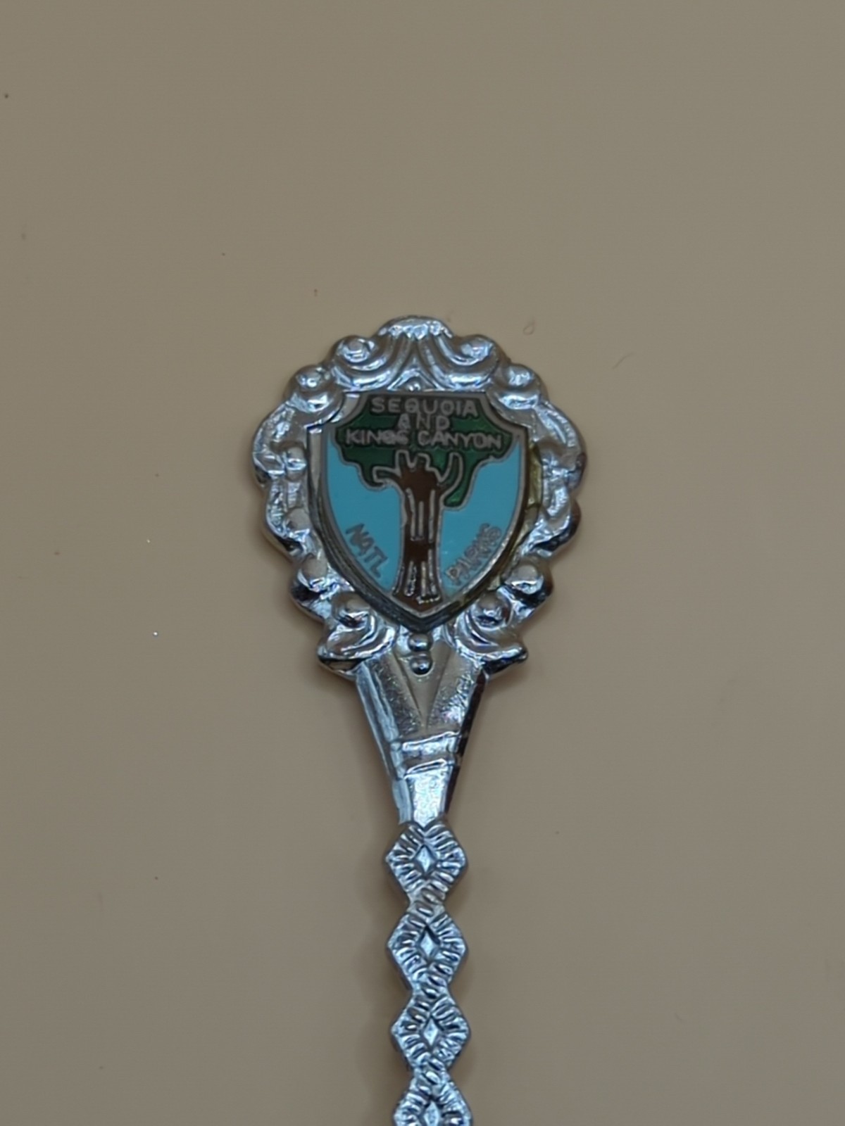 SEQUOIA & KINGS CANYON NATIONAL PARKS VTG Souvenir Spoon Collectible Silver Tone