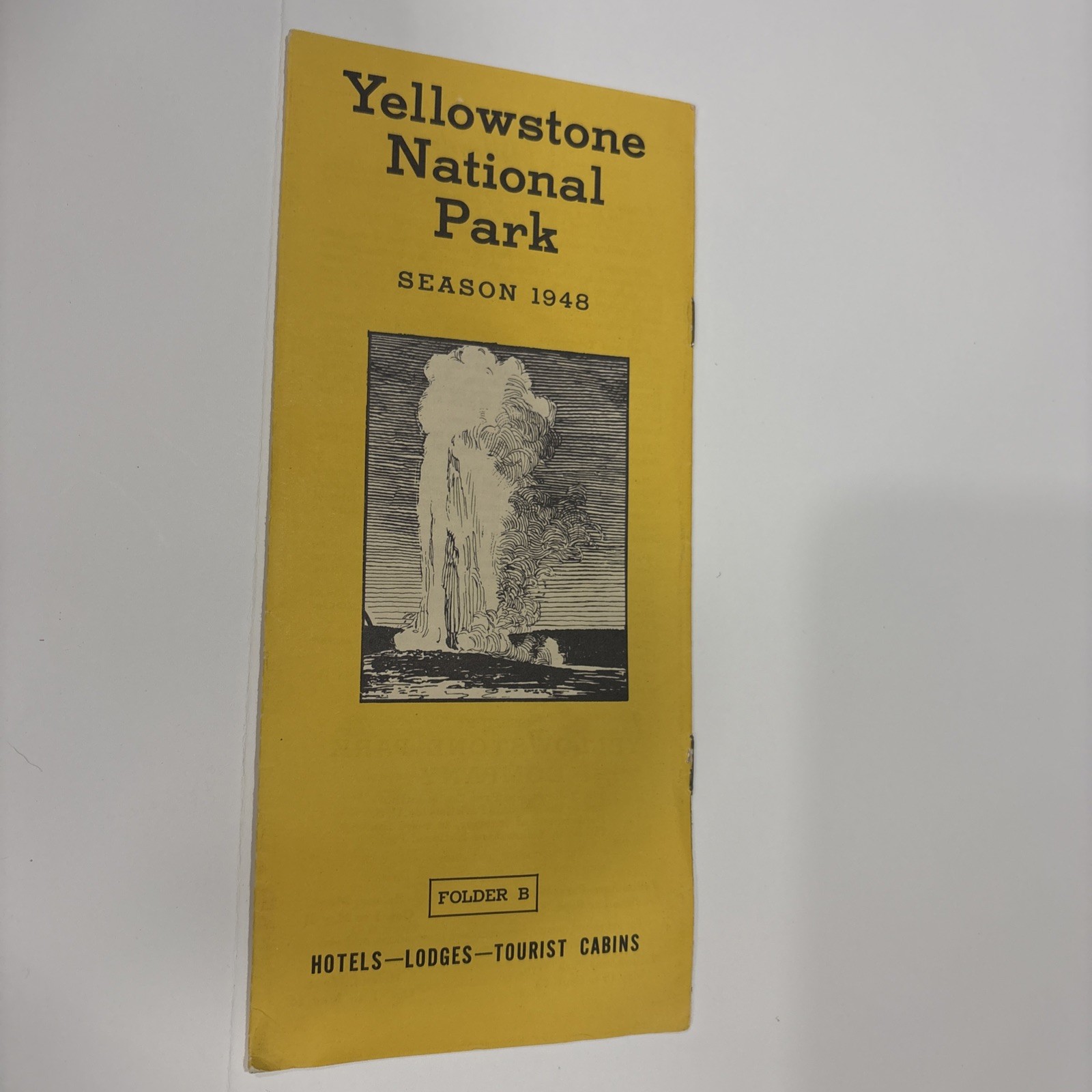 VINTAGE 1948 BROCHURE YELLOWSTONE NATIONAL PARK HOTELS LODGES CABINS RATES