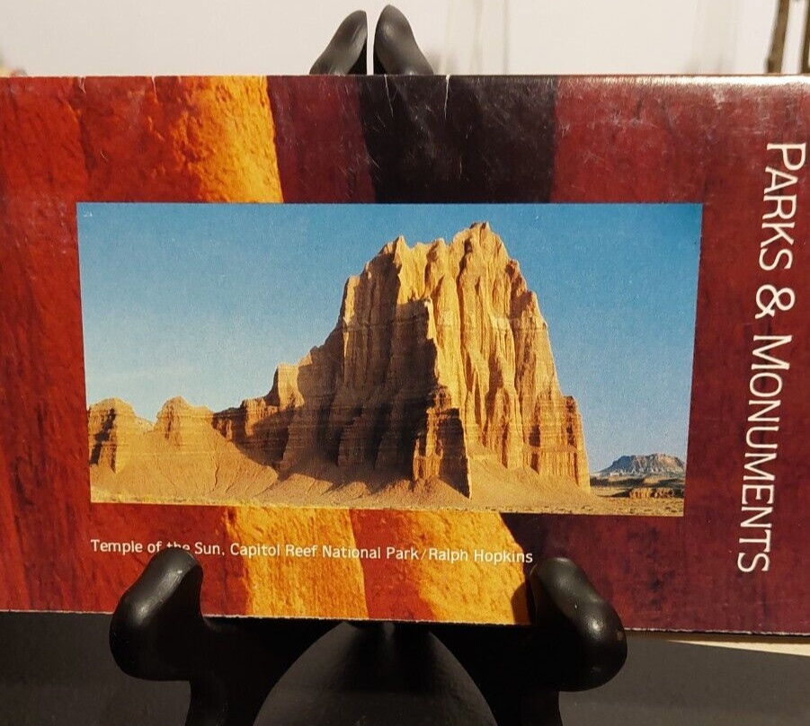 UTAH, NATIONAL PARKS & MONUMENTS. VINTAGE FOLD OUT TRAVEL BROCHURE.