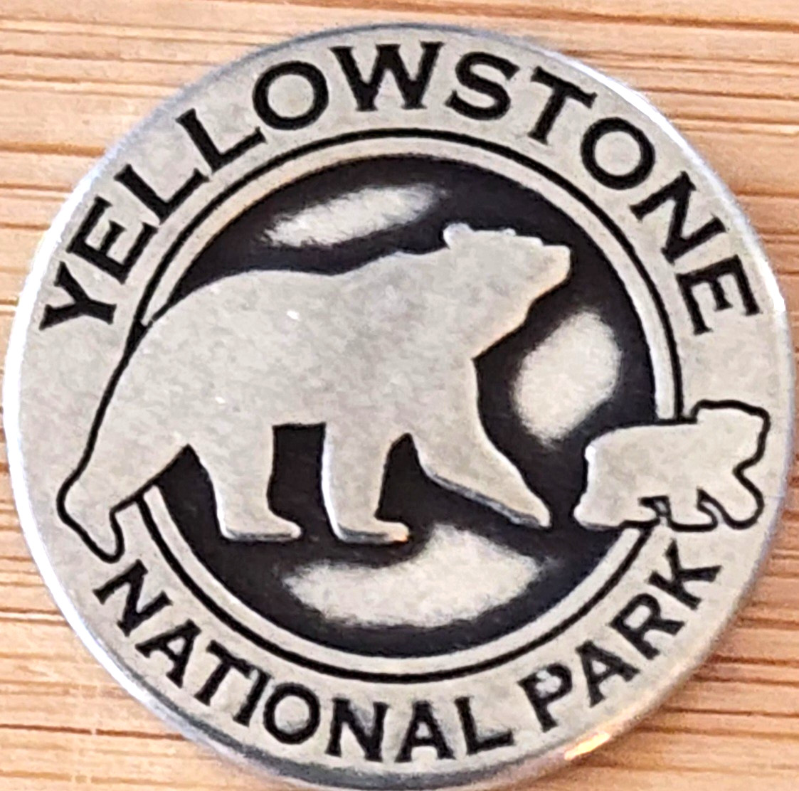 YELLOWSTONE NATIONAL PARK – BEAR TOKEN – WYOMING