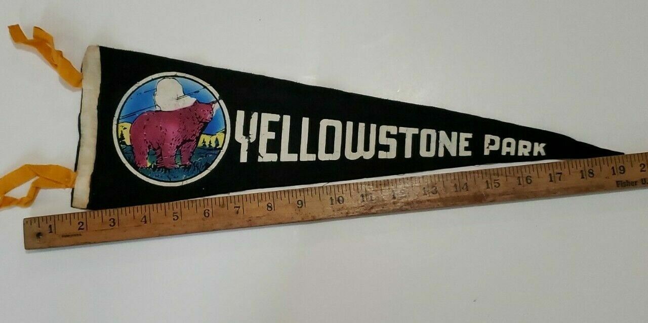 Vintage black felt Yellowstone National Park Bear travel souvenir banner pennant