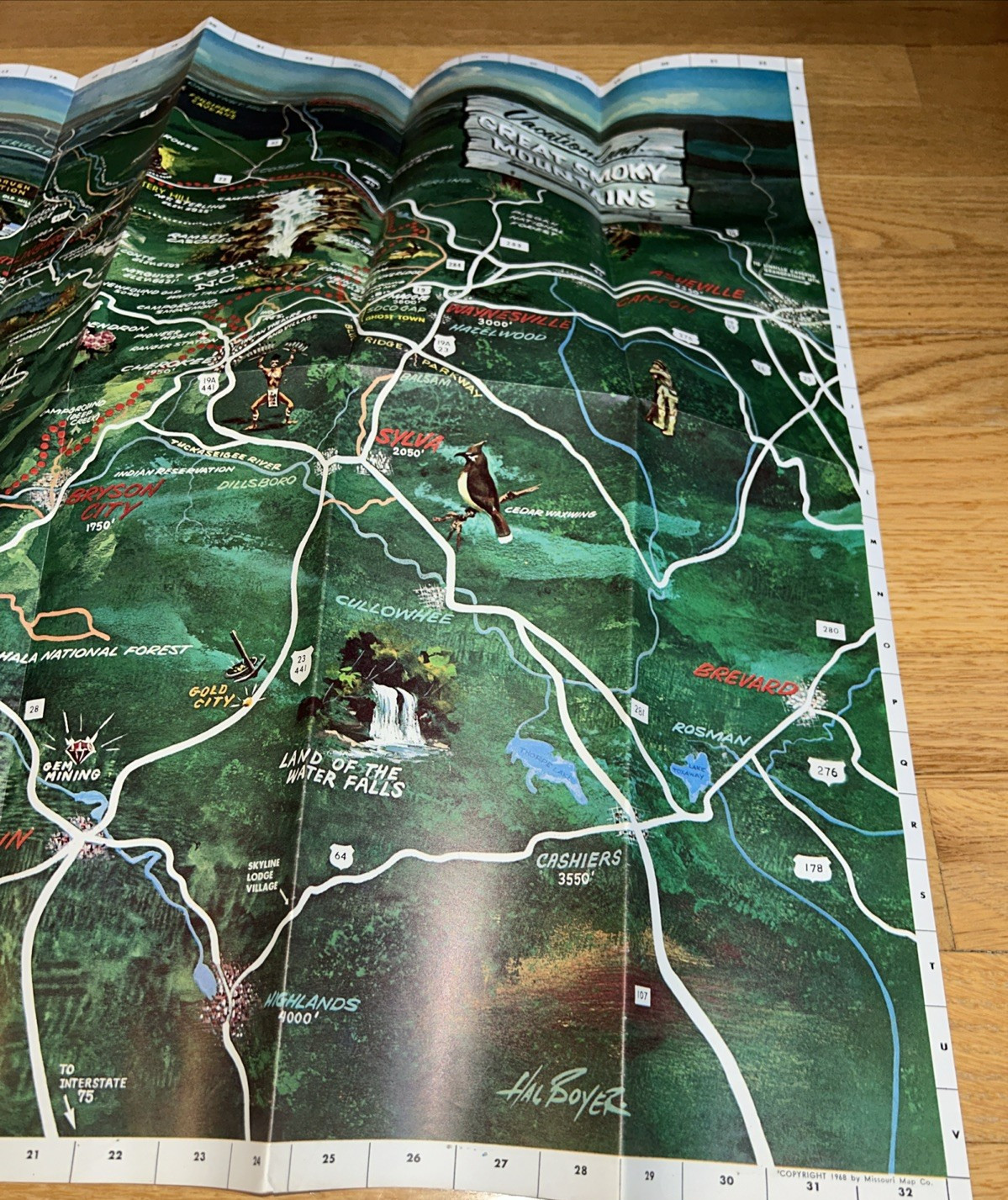 1968 SMOKY MOUNTAINS Souvenir Map / Guide / Directory 22″ x 33″