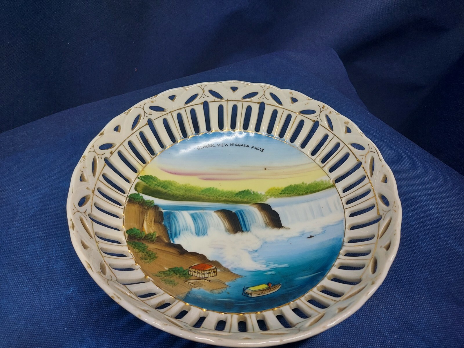 Vintage Collector’s Bowl Of Niagara Falls General View Handpainted