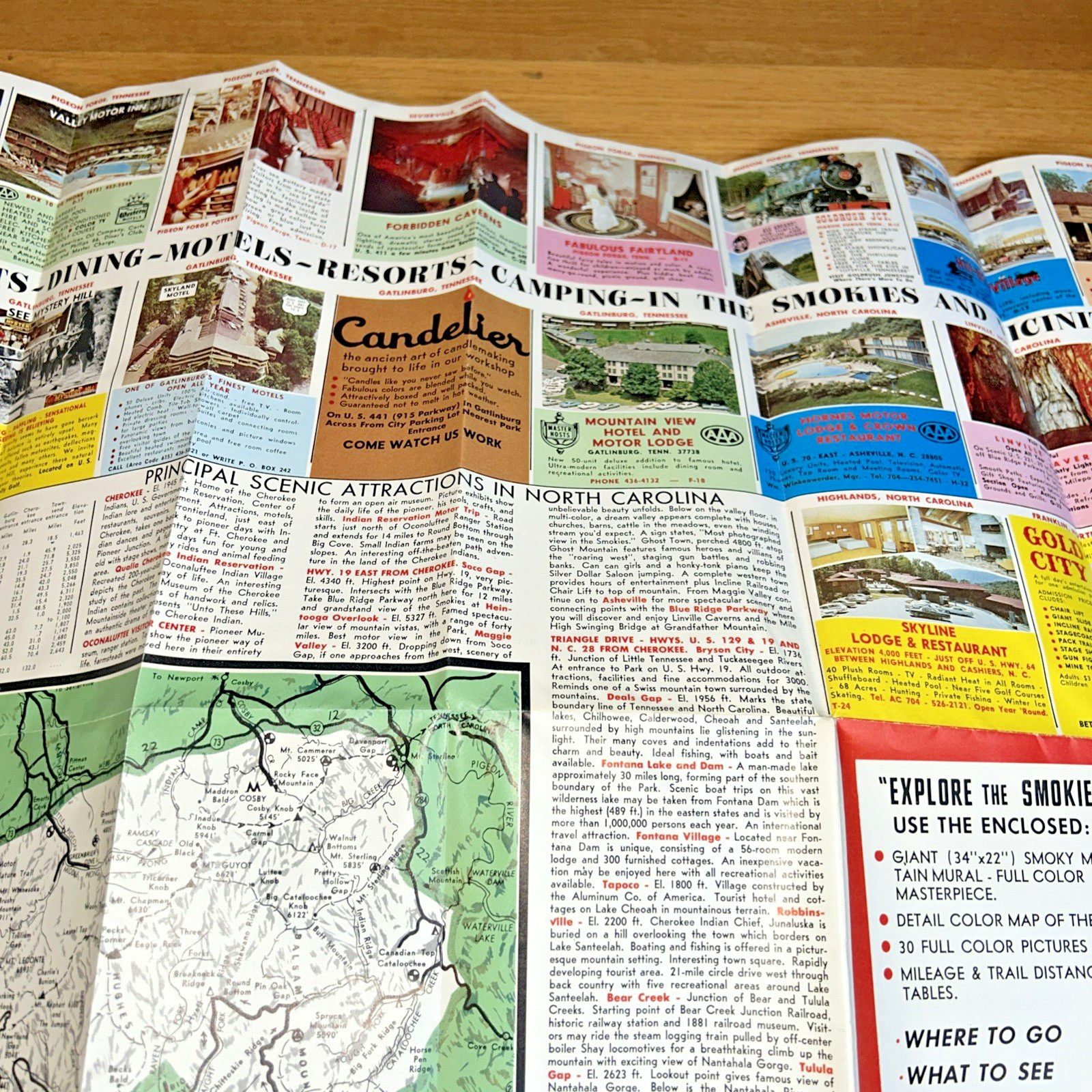 1968 SMOKY MOUNTAINS Souvenir Map / Guide / Directory 22″ x 33″