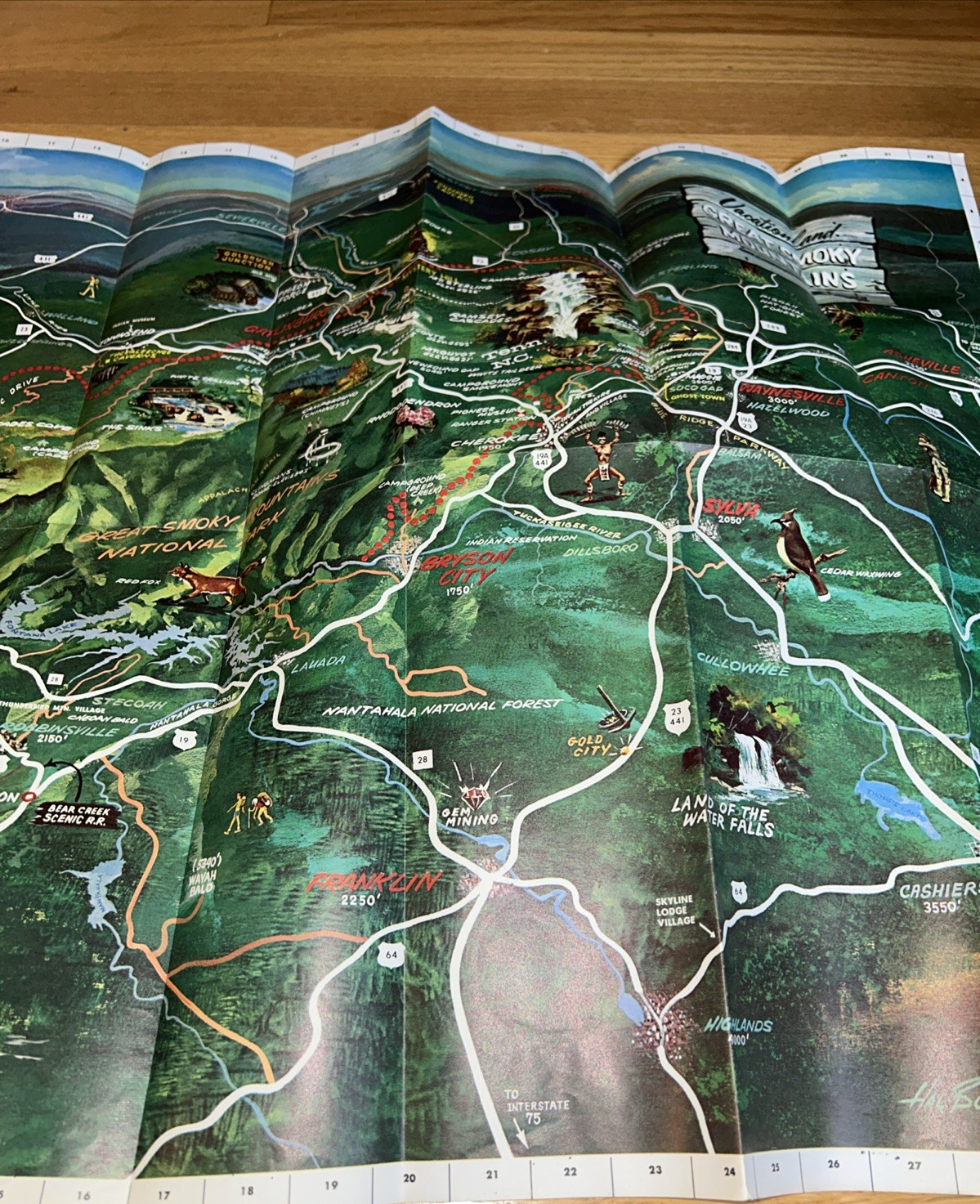 1968 SMOKY MOUNTAINS Souvenir Map / Guide / Directory 22″ x 33″