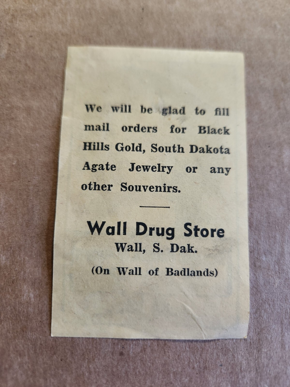 Badlands National Monument 2 1/8 x 3 1/4″ Luggage Label Wall Drug Decal