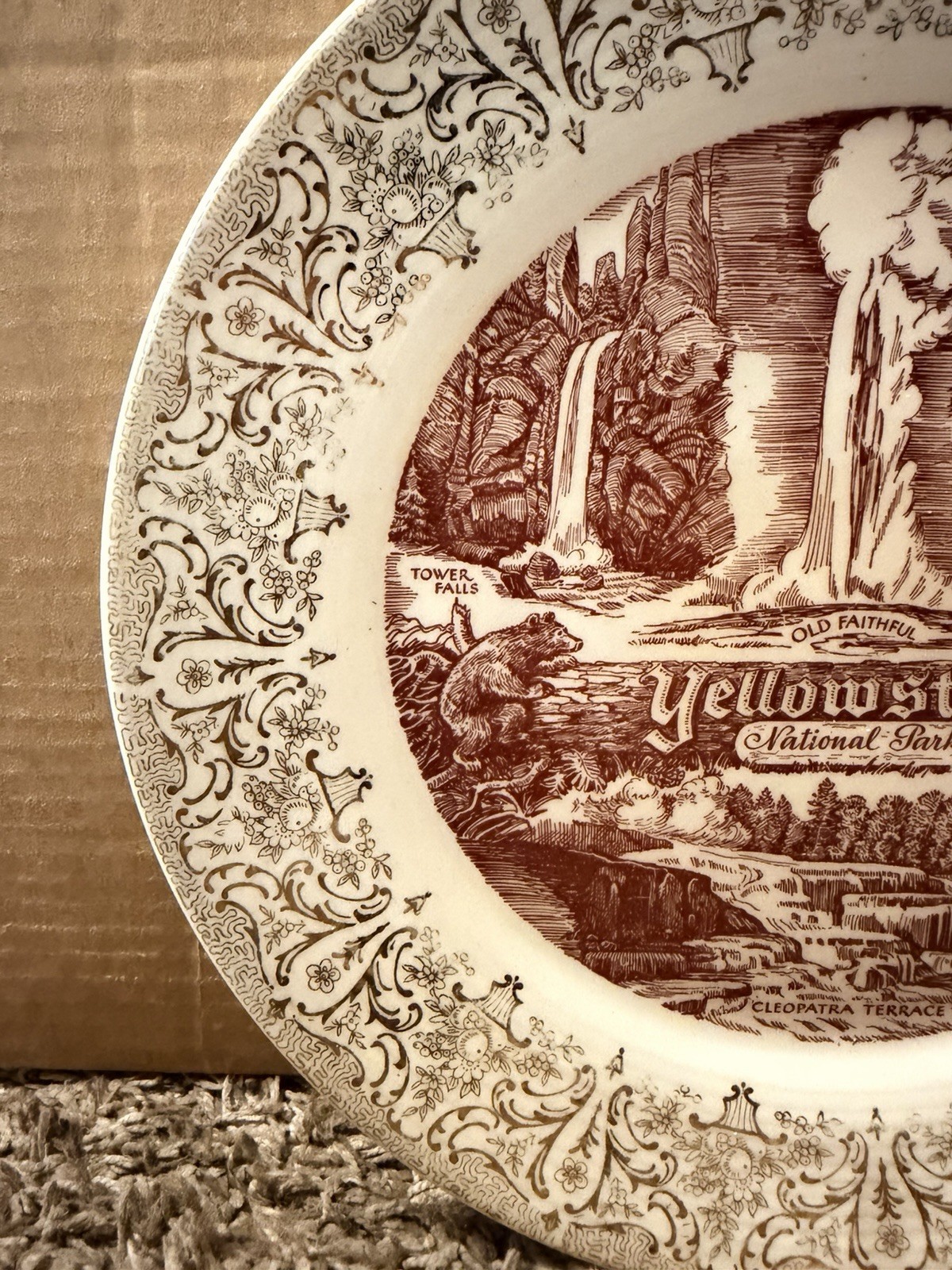 Yellowstone Collectible Decorative Plate, Yellowstone National Park