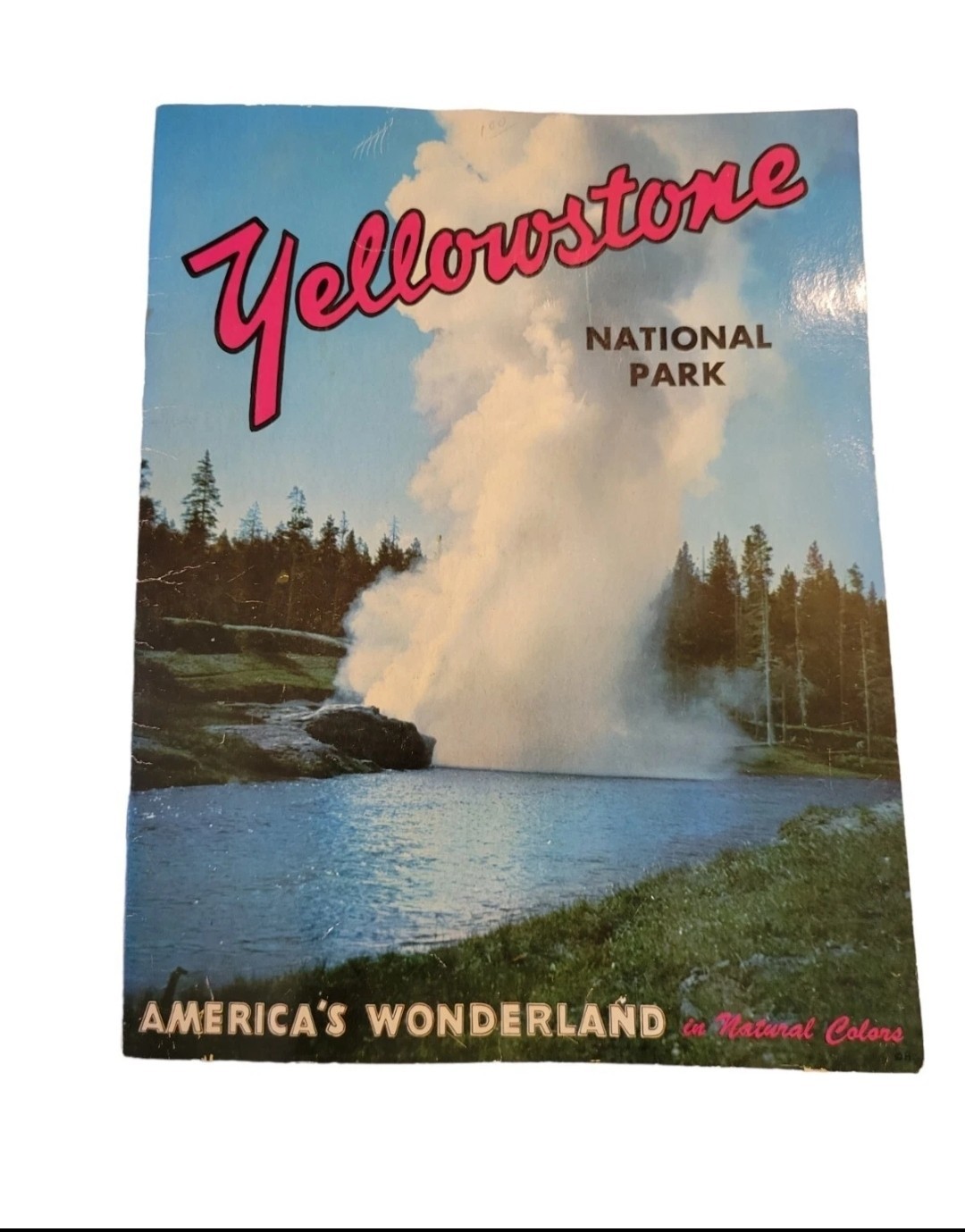Vintage Yellowstone National Park & Buffalo Bill Cody Country Guide Travel Book